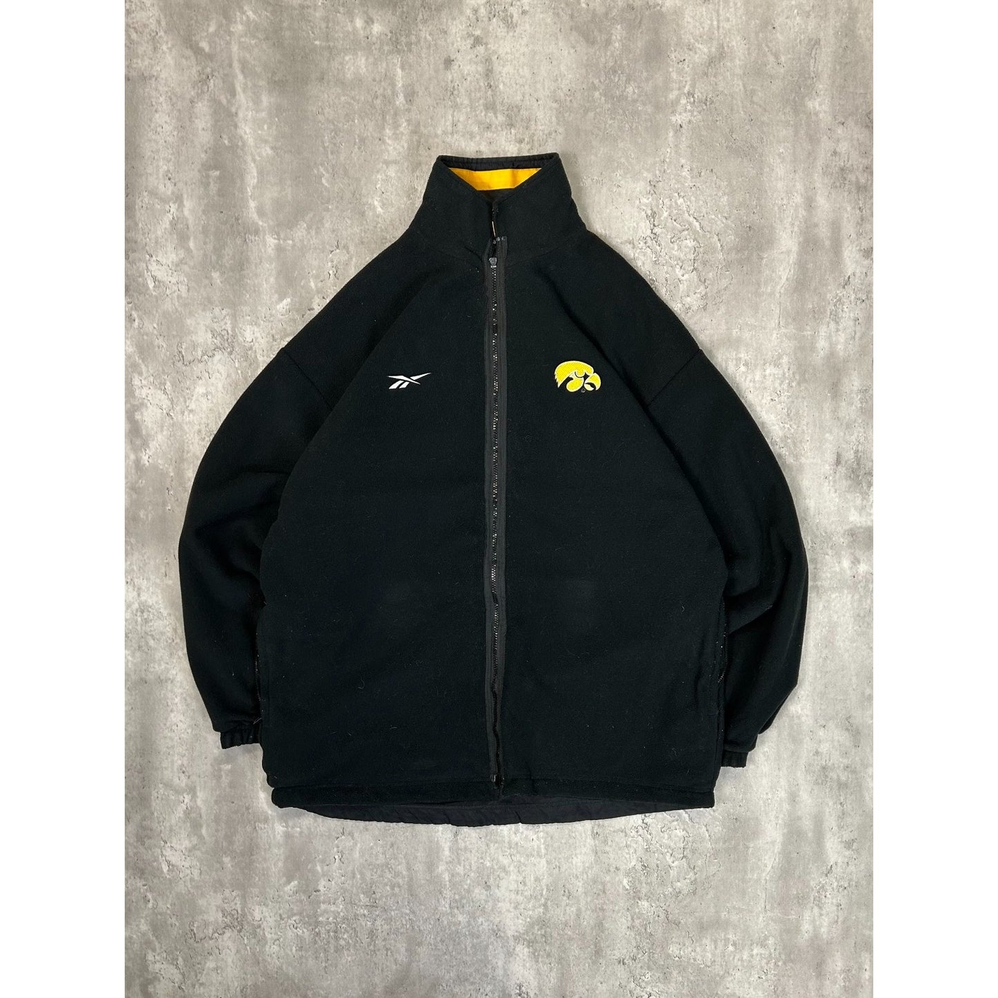 Vintage Iowa Hawkeyes NCAA Embroidered Logo Reversible Jacket Size Large