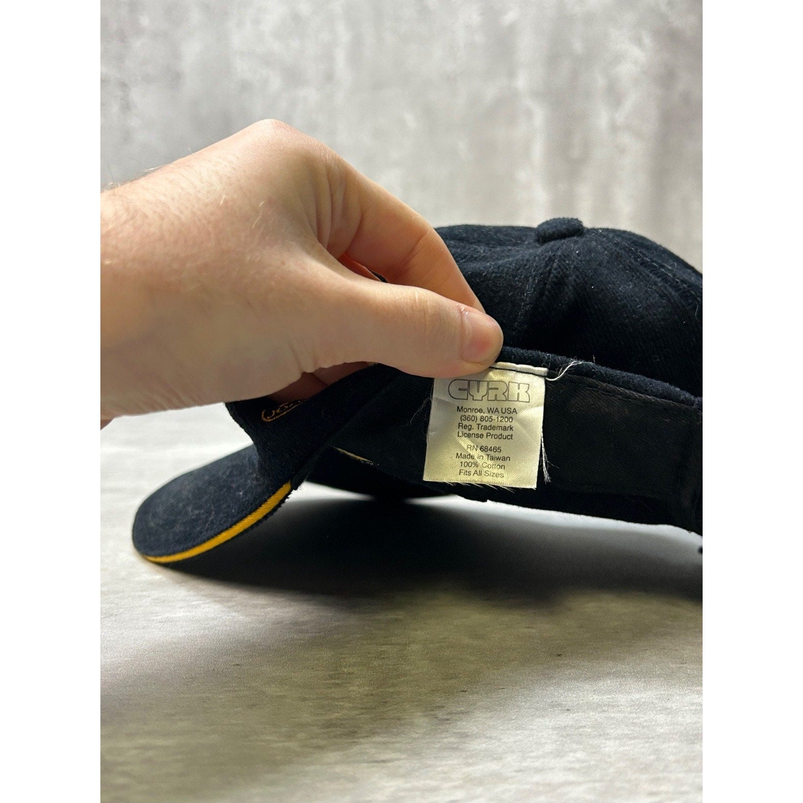 Vintage John Deere Embroidered Spellout Black Strapback Hat OSFA