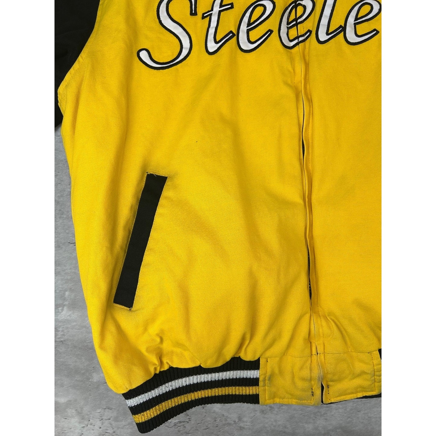 Vintage Pittsburgh Steelers NFL Spellout Reversible Bomber Jacket Size Large