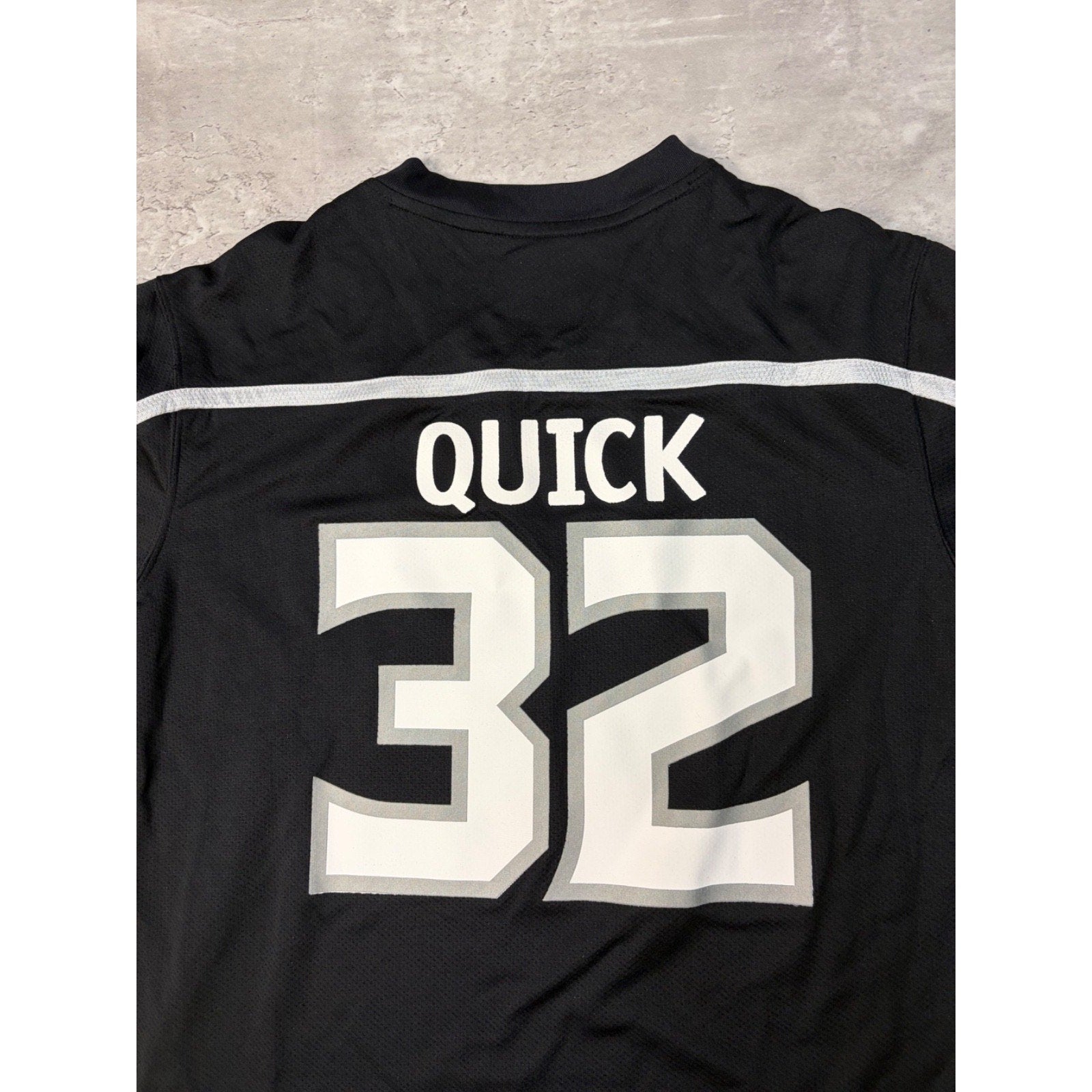Jonathan Quick #32 Los Angeles Kings NHL Fanatics Graphic Jersey Size L/XL YOUTH