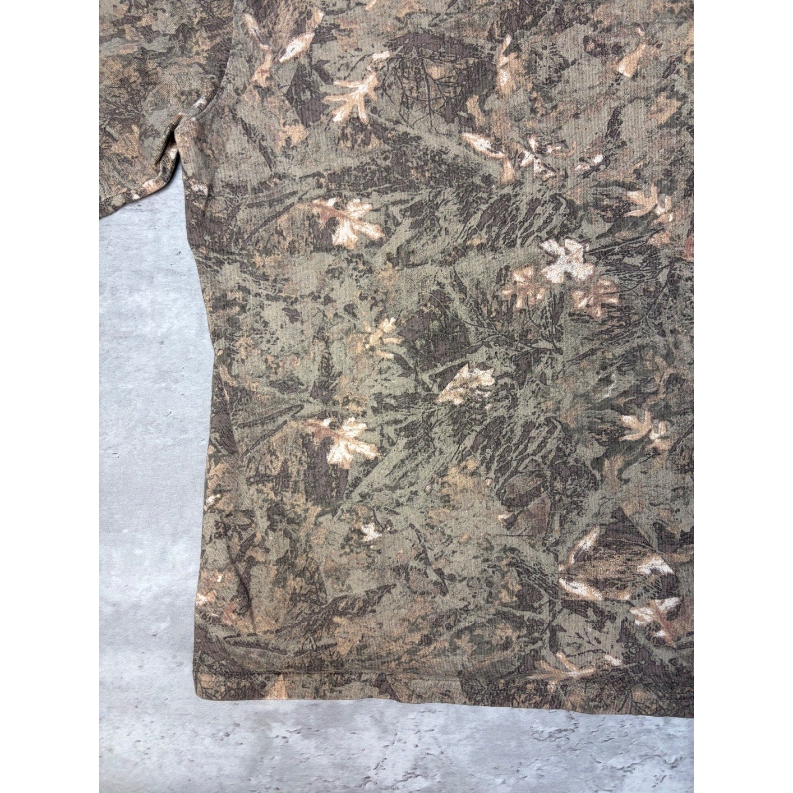 Vintage Arizona Jean Co Tree Camo Boxy Fit Hunting T-Shirt Size Large