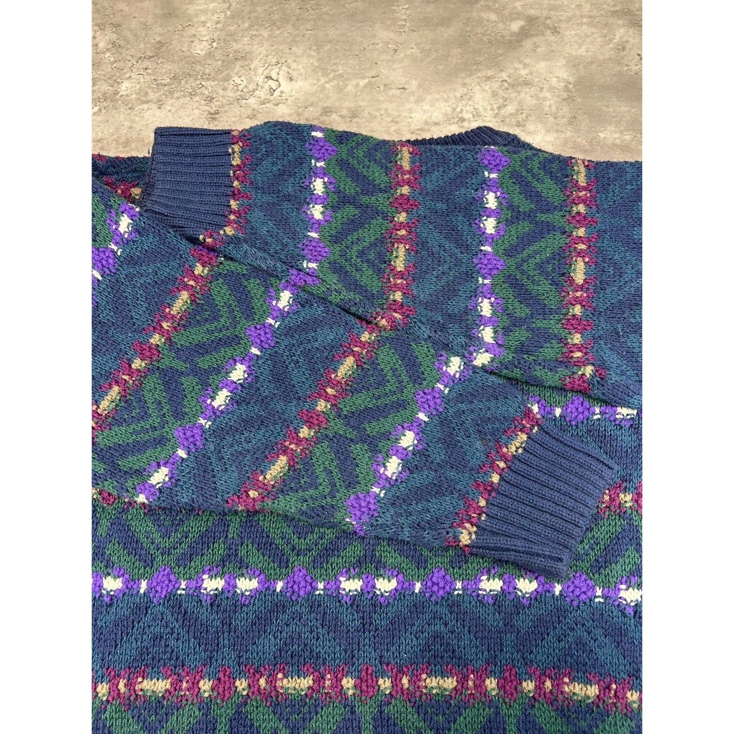 Vintage St Johns Bay Geometric Striped Pullover Knit Sweater Size Medium