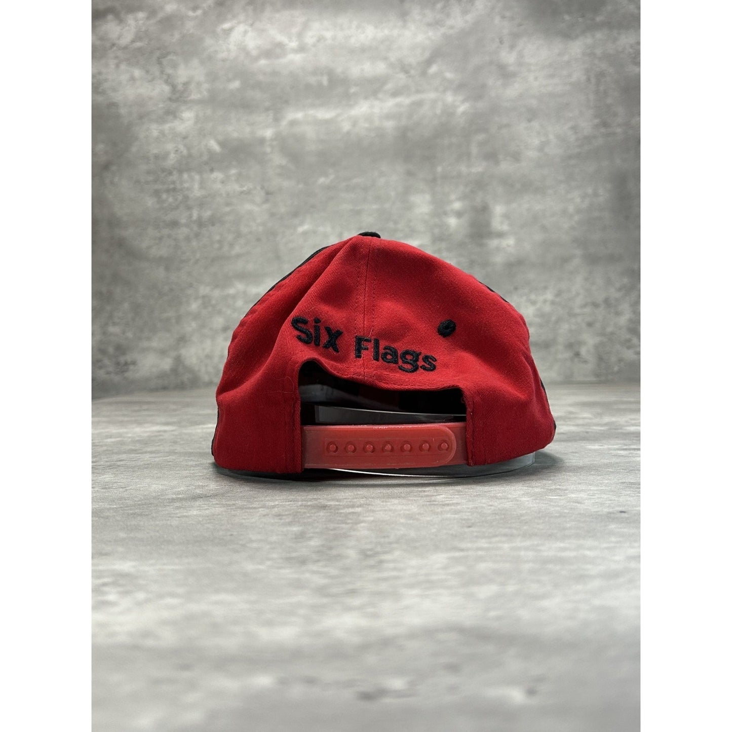 Vintage 1994 Looney Tunes Taz Embroidered Cartoon Character Snapback Hat OSFA
