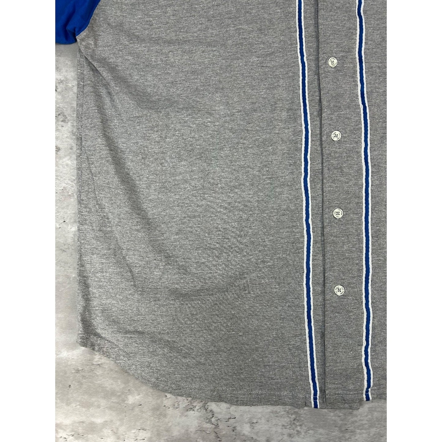 Vintage Detroit Lions NFL Embroidered Two Tone Baseball Jersey Size XL