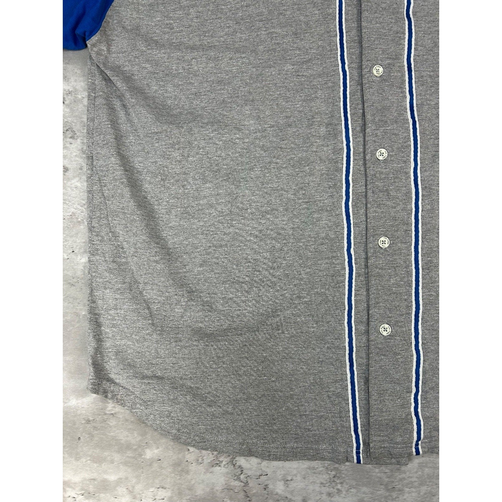 Vintage Detroit Lions NFL Embroidered Two Tone Baseball Jersey Size XL