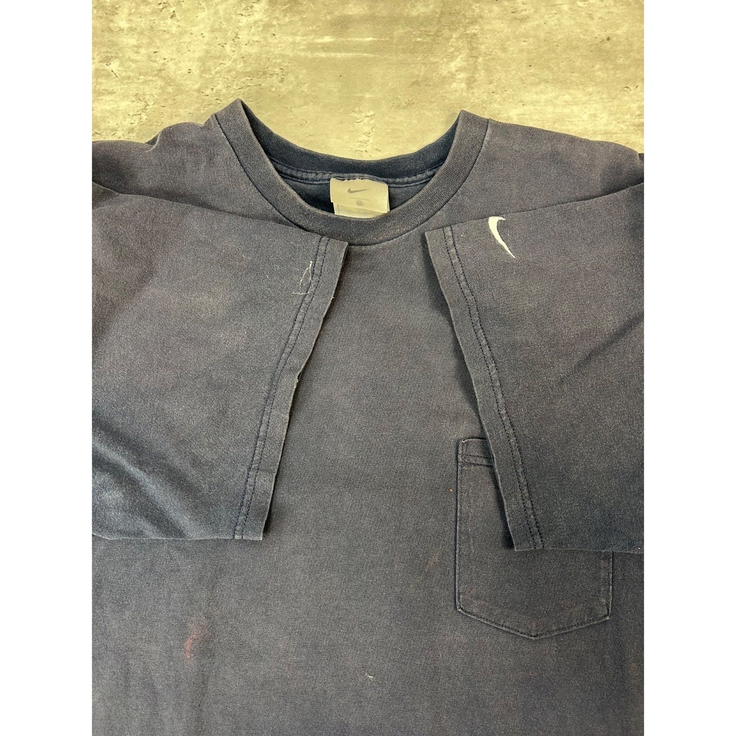 Vintage Nike Mini Swoosh Sleeve Graphic Pocket T-Shirt Size 2XL Blue