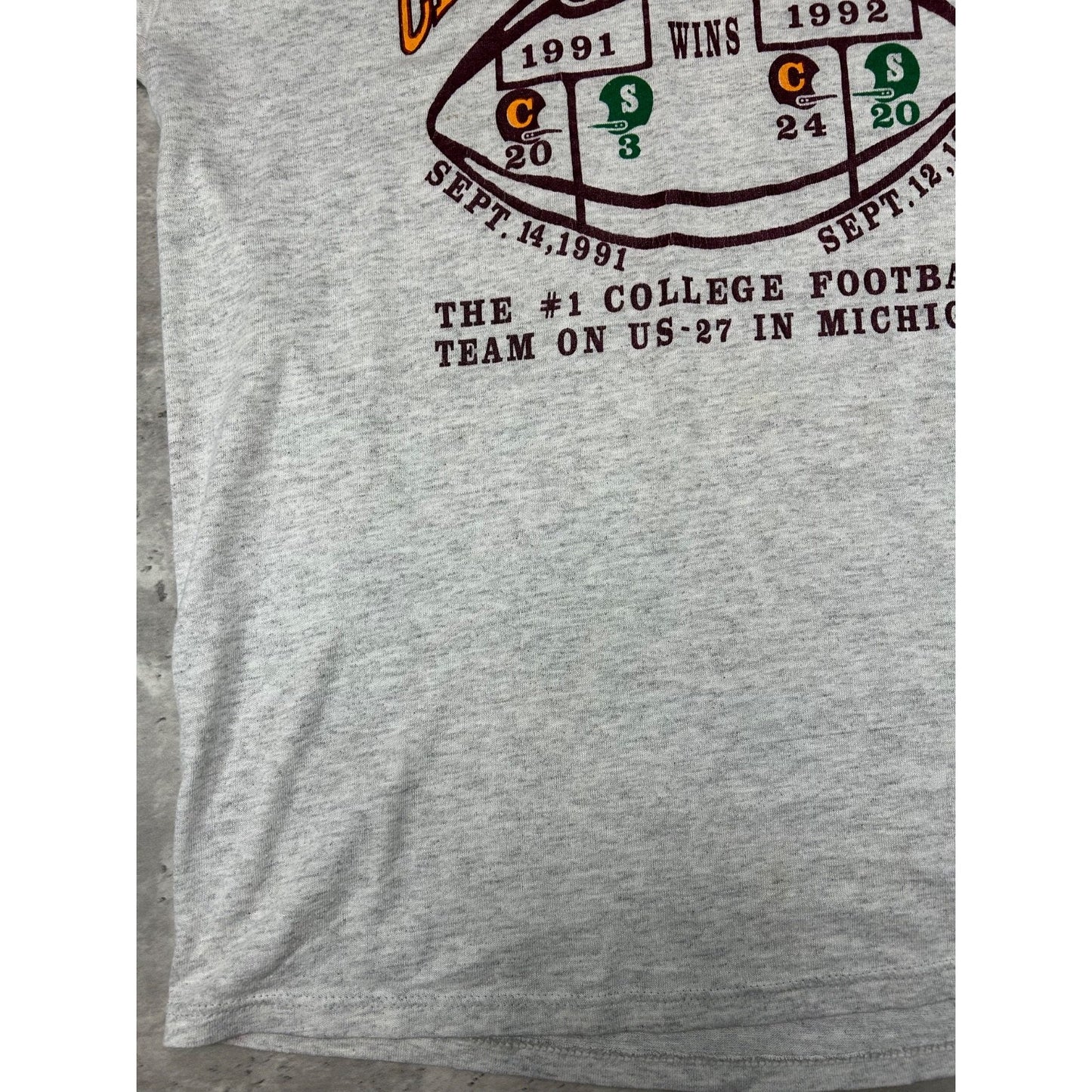 Vintage 1992 Central Michigan NCAA Back To Back Champs Football T-Shirt Size XL