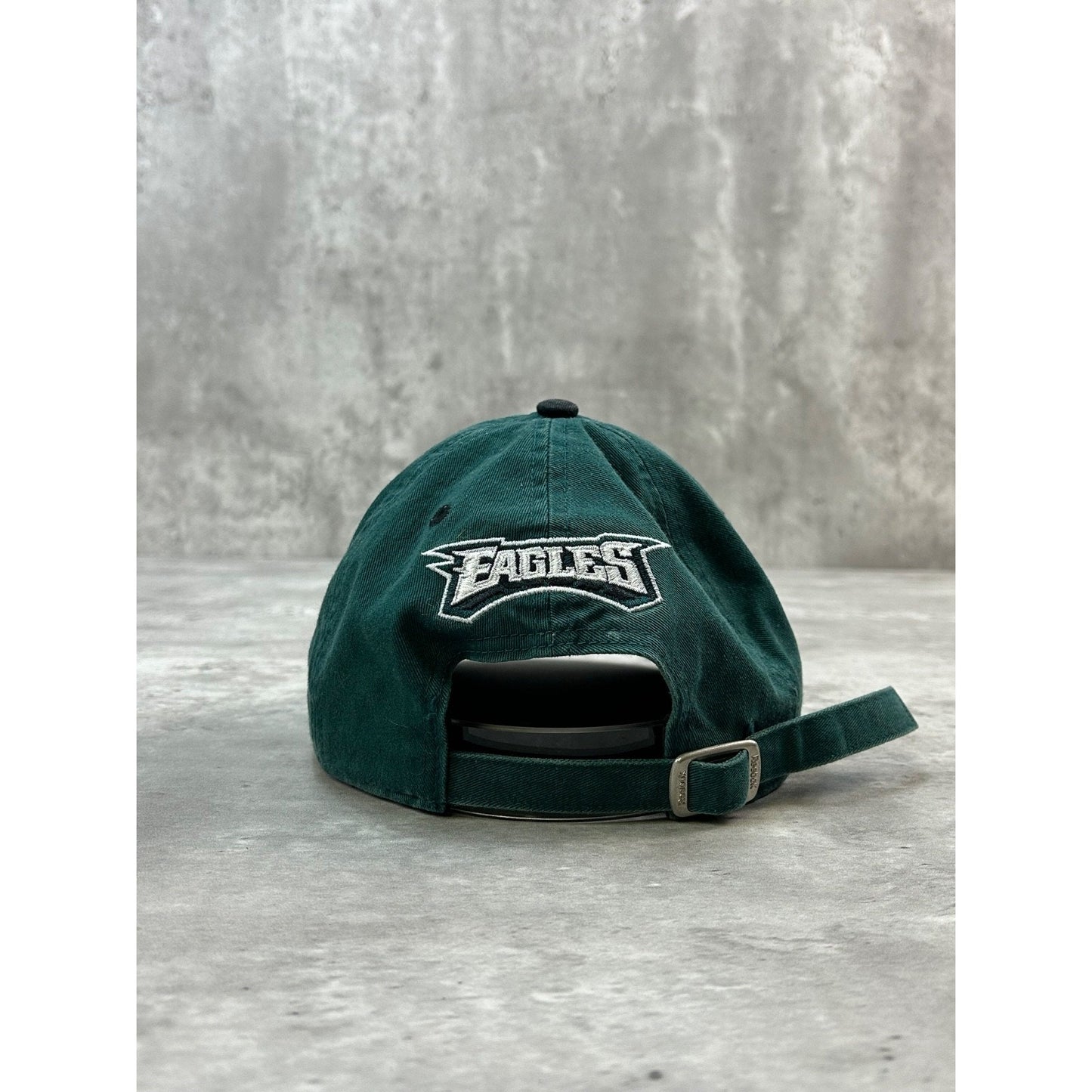 Vintage Philadelphia Eagles NFL Embroidered Logo Football Strapback Hat OSFA