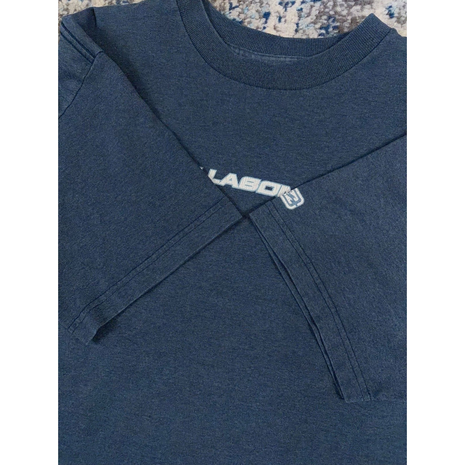 Vintage Y2K Billabong Spellout Logo Graphic T-Shirt Size Large