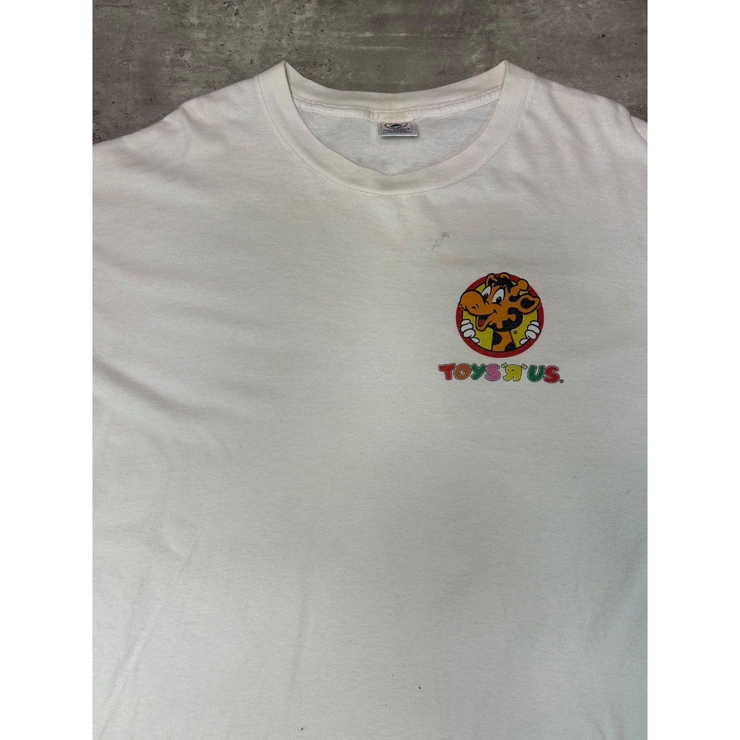 Vintage 90s Toys-R-Us Geoffrey The Giraffe Graphic Spellout T-Shirt Size XL