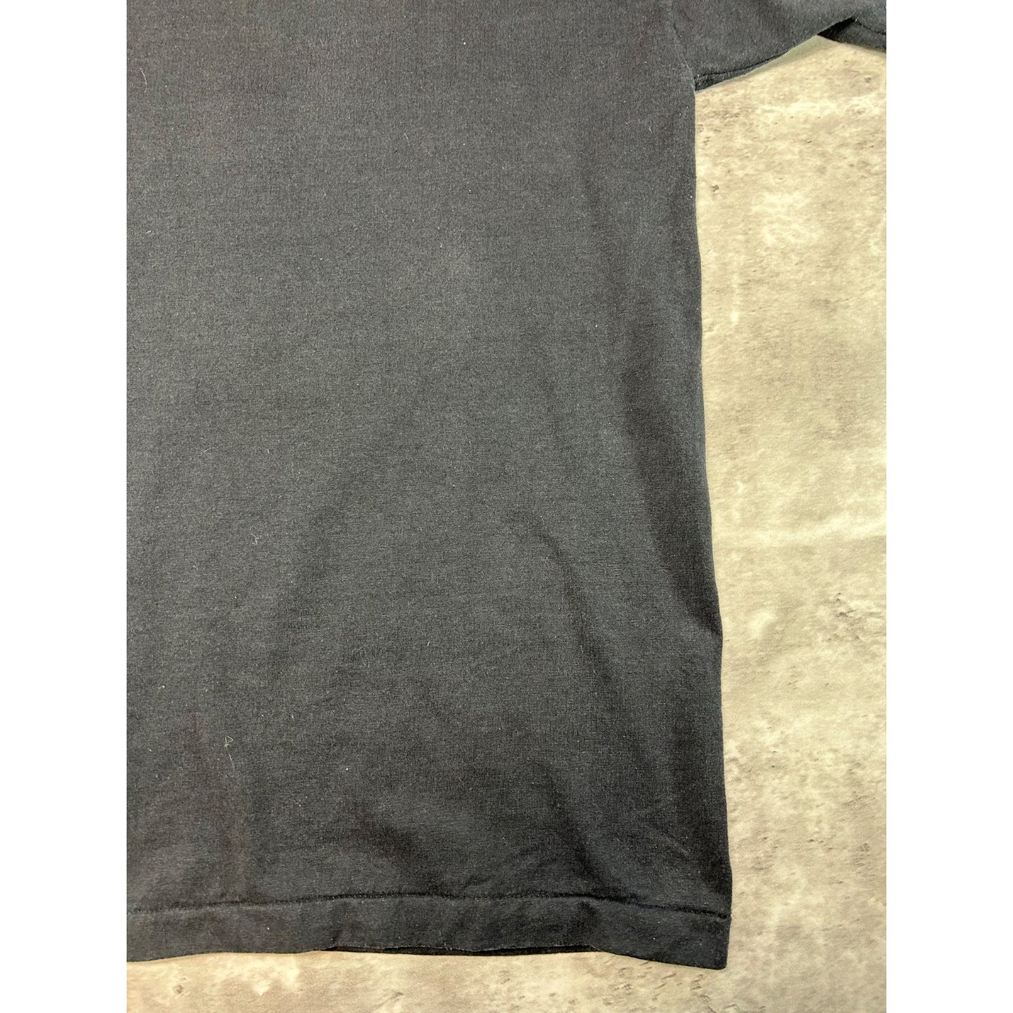 Vintage 90s Iowa Hawkeyes NCAA Collegiate Graphic Spellout T-Shirt Size Large