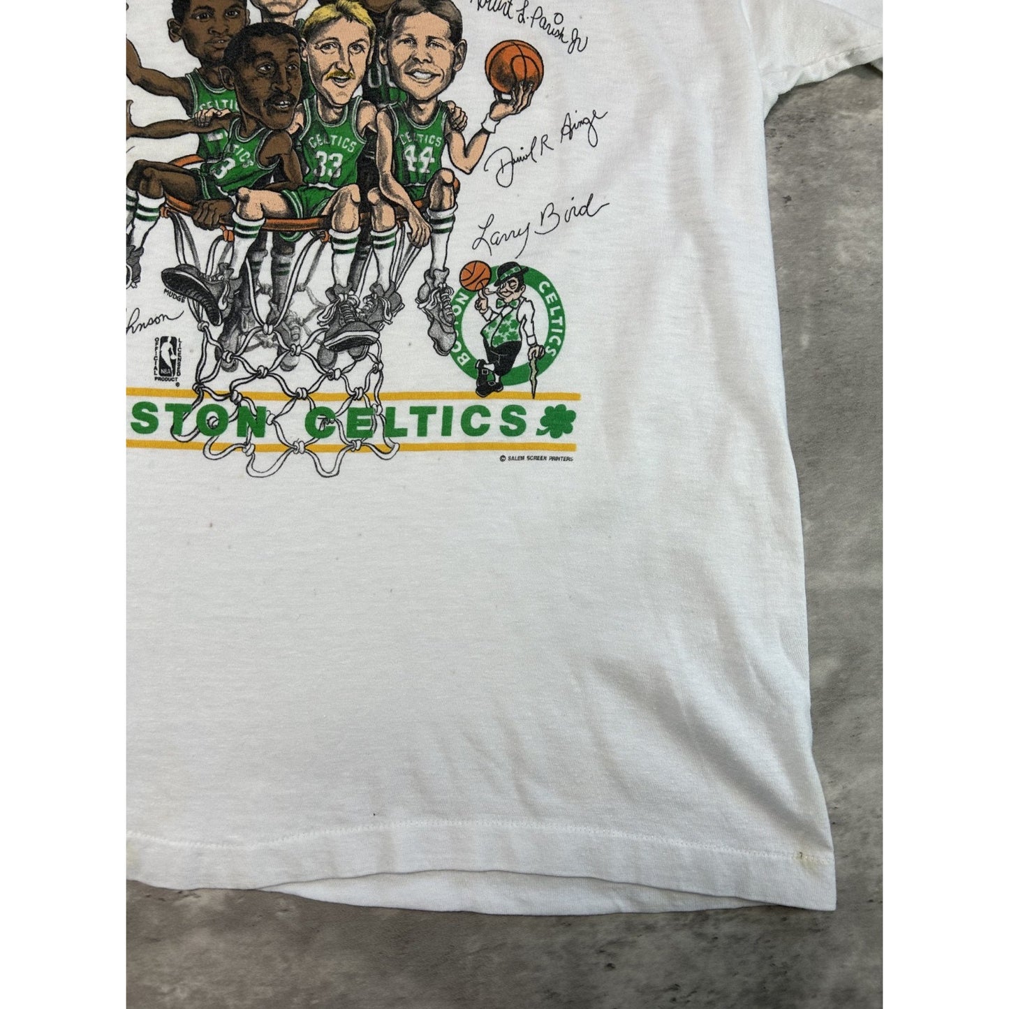 Vintage 80s Boston Celtics NBA Green Stuff Team Caricature T-Shirt Size Large