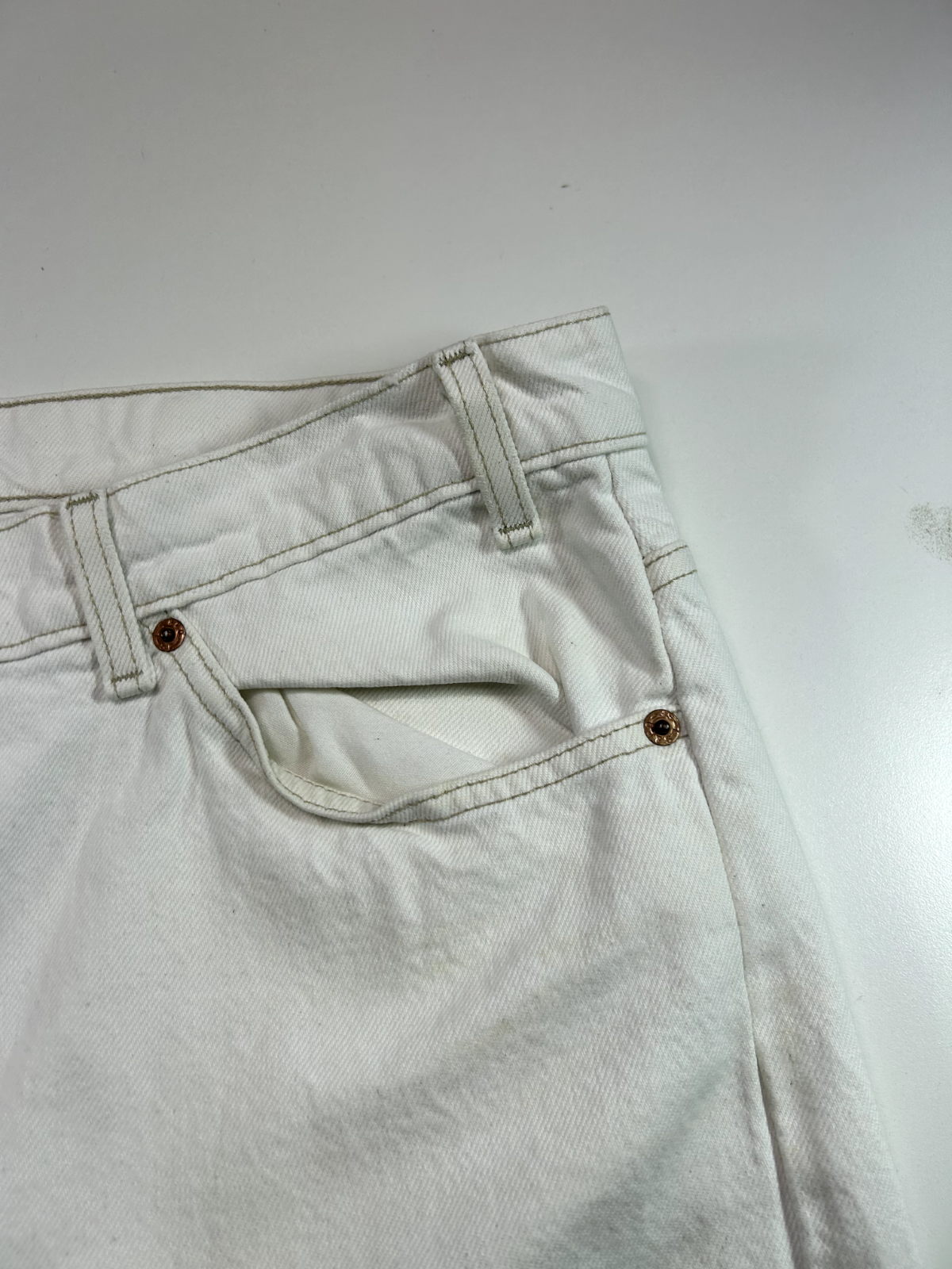 Vintage 80s Levis 550 Orange Tab Relaxed Fit White Denim Pants Size 36W
