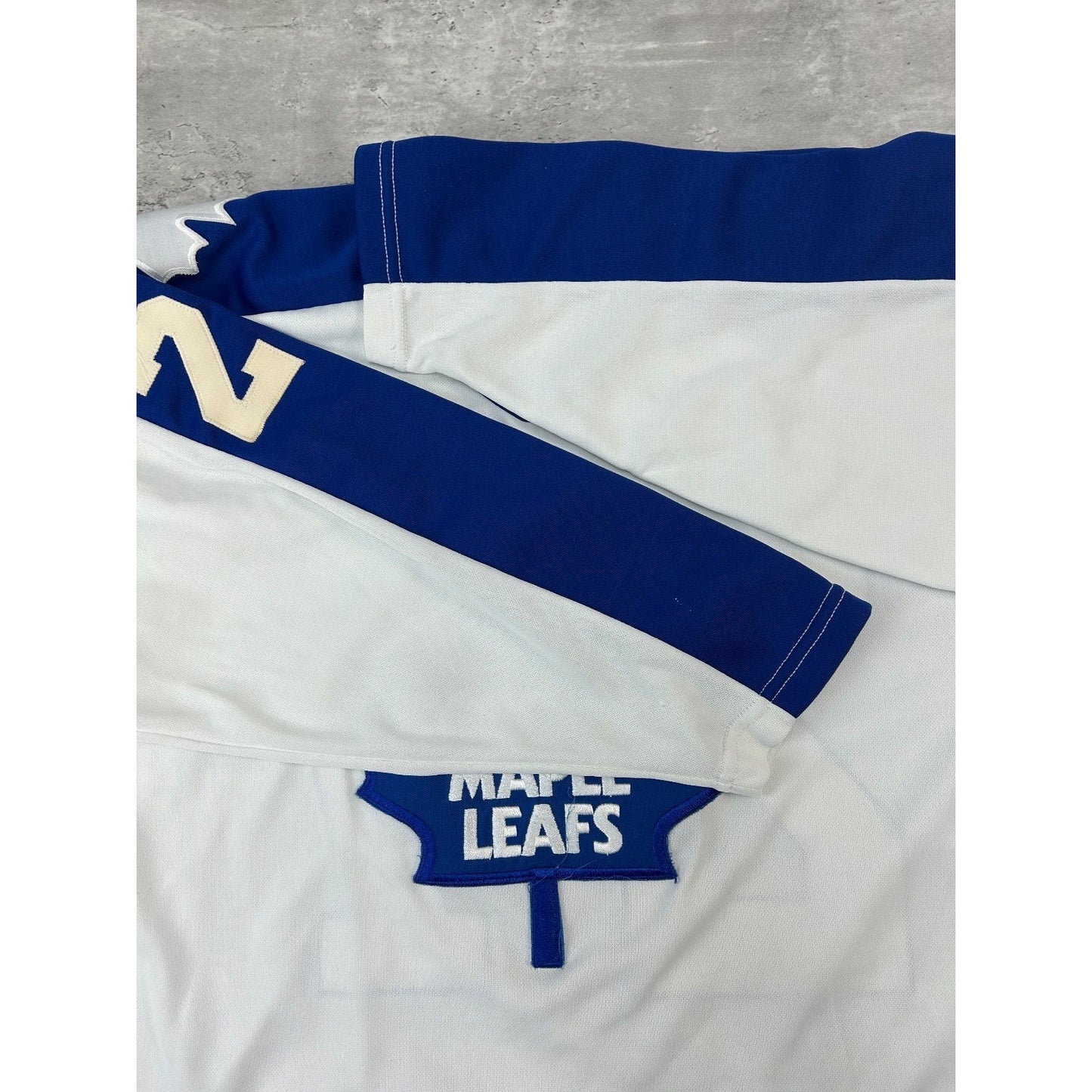 Vintage 90s Darryl Sittler #27 Toronto Maple Leafs NFL Stitched Jersey Sz Medium