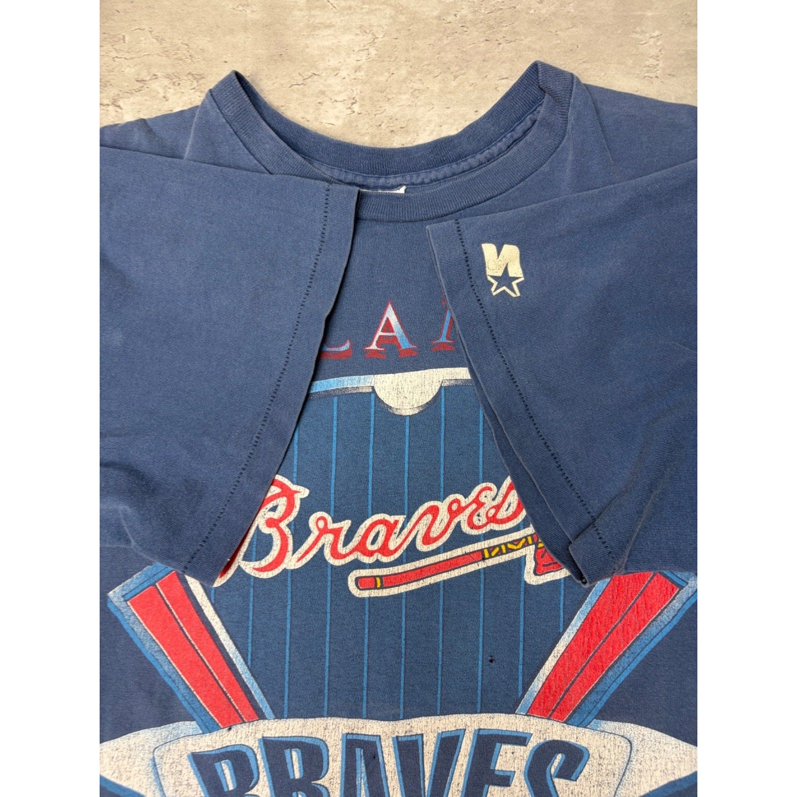 Vintage 90s Atlanta Braves MLB Spellout Graphic Starter T-Shirt Size Large