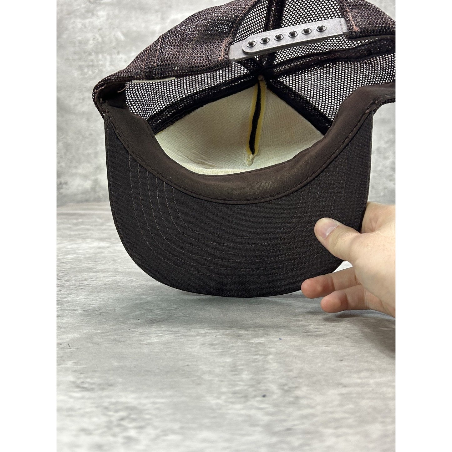 Vintage 80s/90s Wooden Nickel Saloon Embroidered Trucker Snapback Hat OSFA