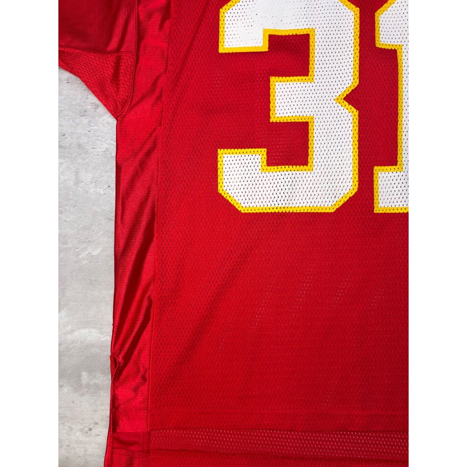 Vintage Priest Holmes #31 Kansas City Chiefs NFL Football Jersey Size Medium