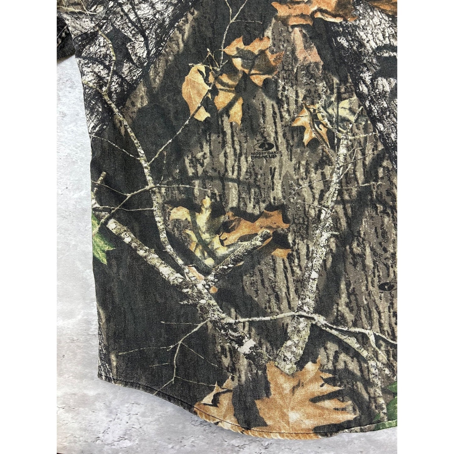 Vintage Cabelas Mossy Oak Tree Camo Hunting Long Sleeve Button Up Shirt LT