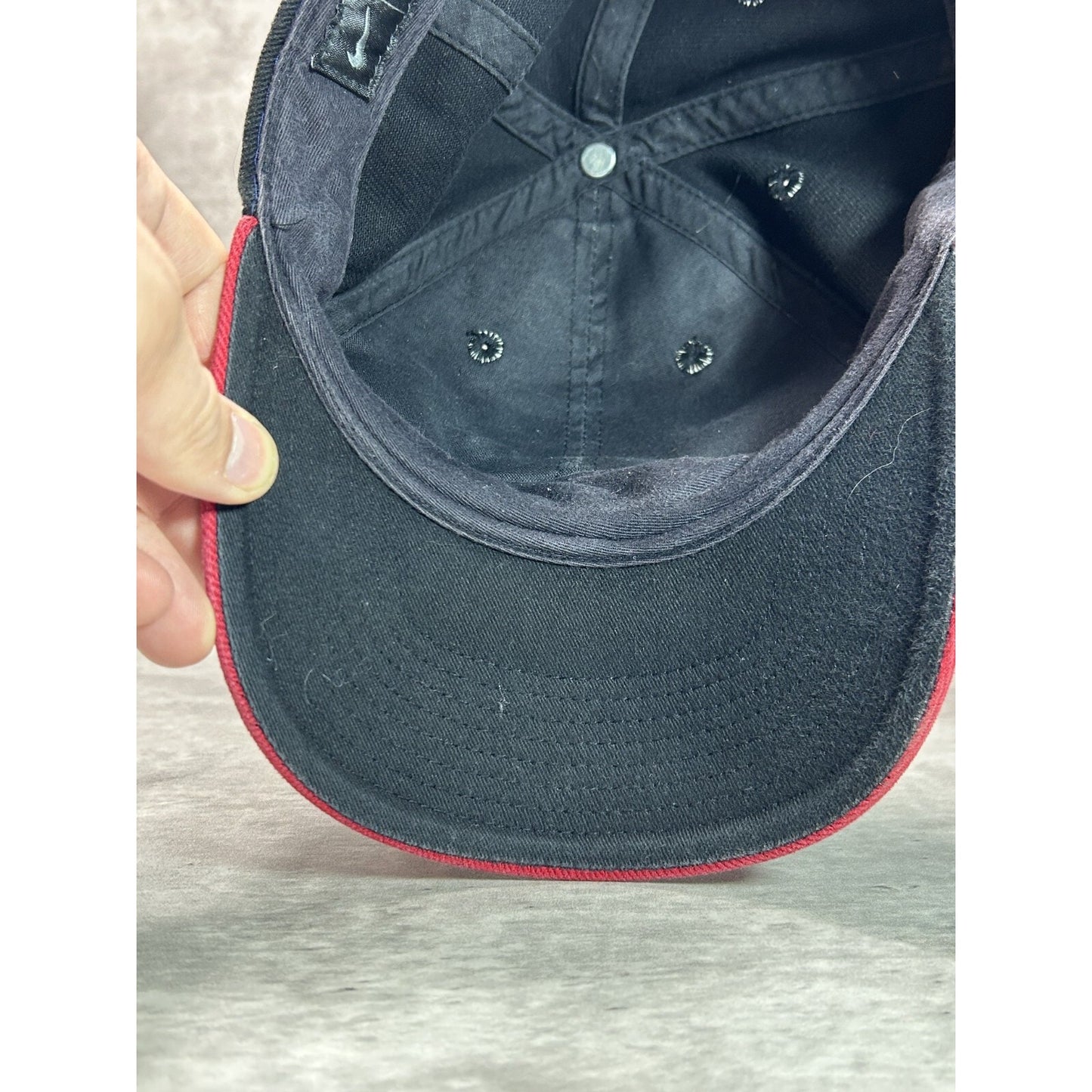 Vintage 2000s Tiger Woods Nike Metallic Swoosh Strapback Hat OSFA Black