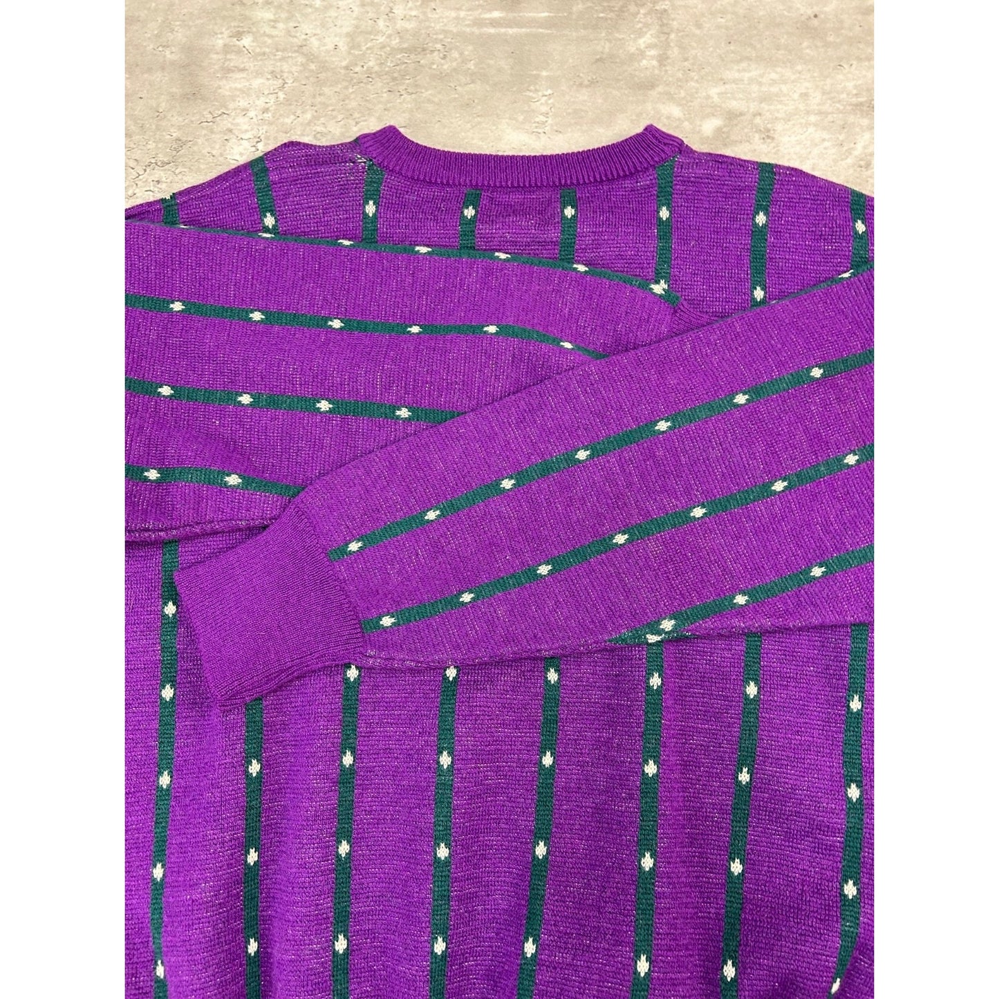 Vintage 90s Izod Diamond Striped Print Pullover Knit Sweater Size Large