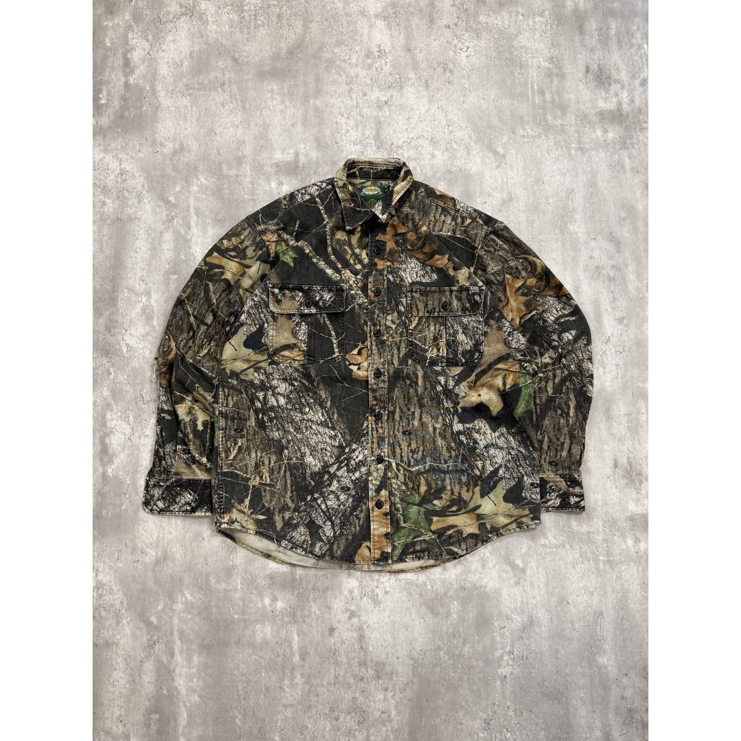 Vintage Cabelas Mossy Oak Tree Camo Hunting Long Sleeve Button Up Shirt LT