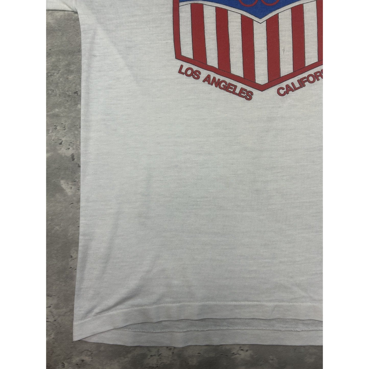 Vintage 1984 Olympic Games Team USA Graphic Long Sleeve T-Shirt Size Medium