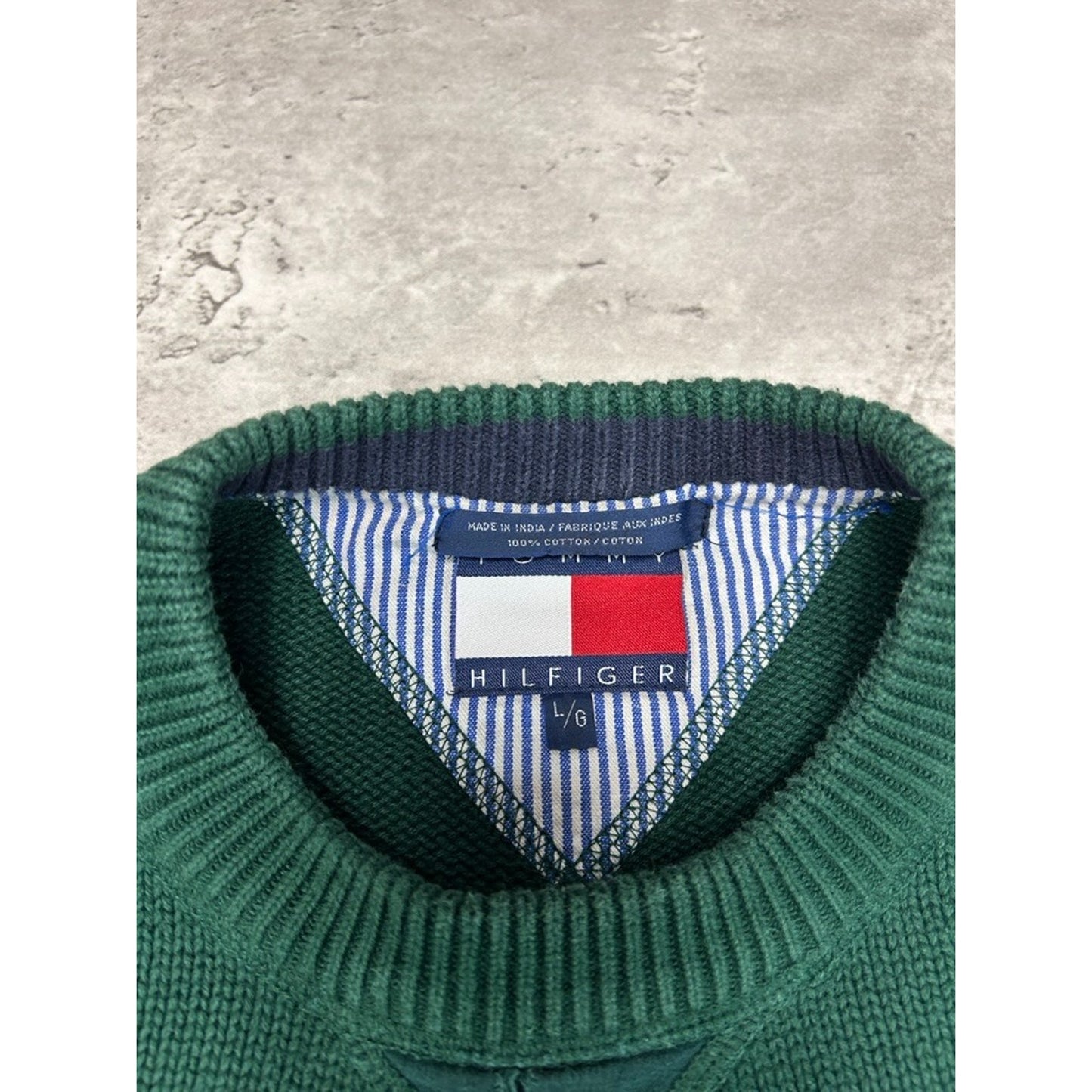 Vintage Tommy Hilfiger Embroidered Crest Pullover Sweater Size Large Green