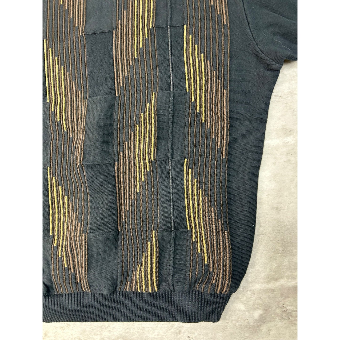 Vintage 90s Strada Abstract Striped Pullover Knit Sweater Size Large