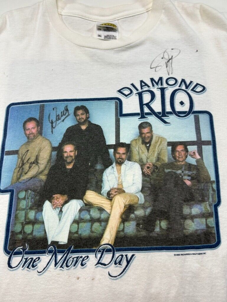 Vintage 2002 Diamond Rio Band Member Country Music Graphic T-Shirt Size 2XL