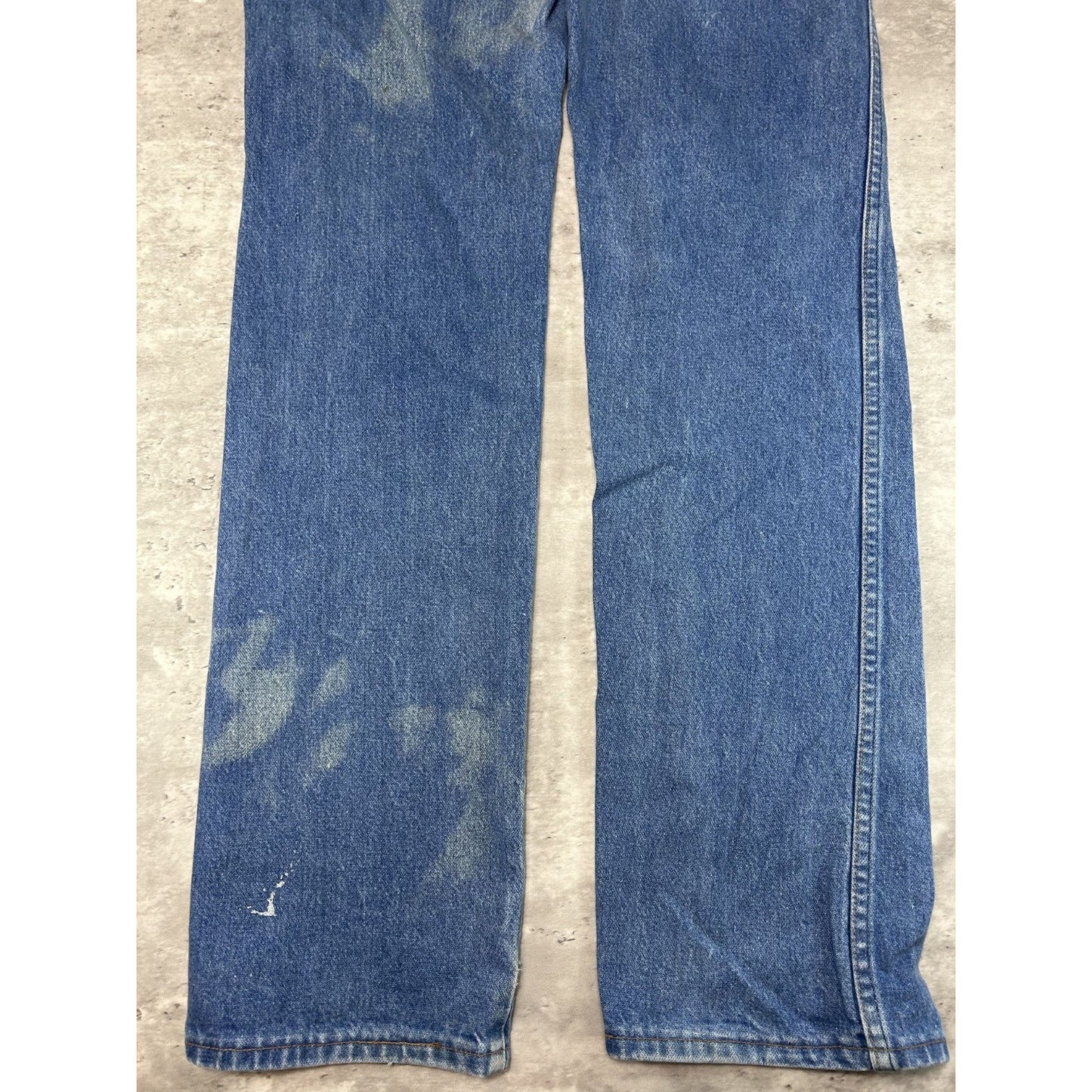 Vintage 70s/80s Wrangler Straight Fit Medium Wash Denim Pants Size 32 Blue