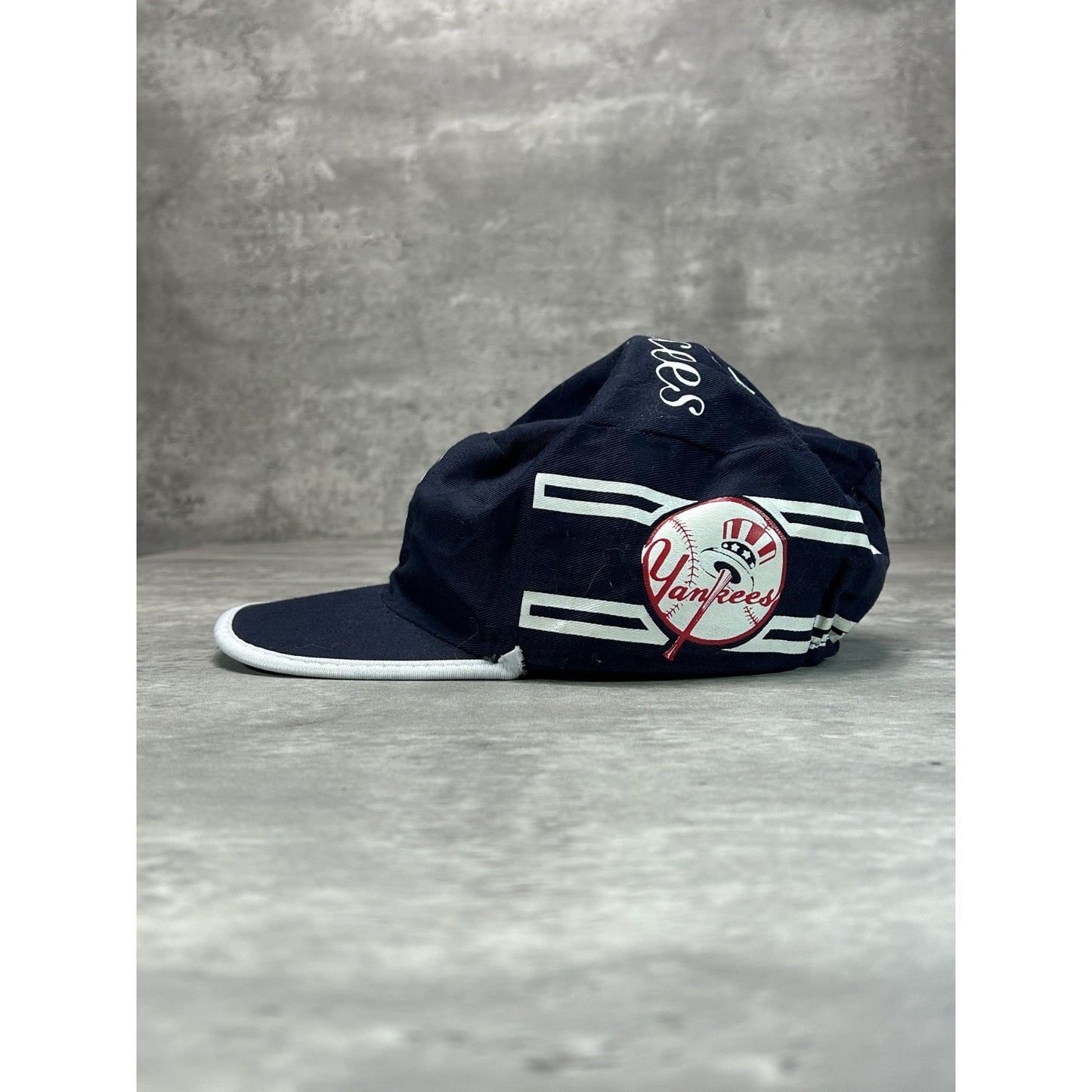 Vintage 80s/90s New York Yankees MLB Graphic Logo Baseball Snapback Hat OSFA