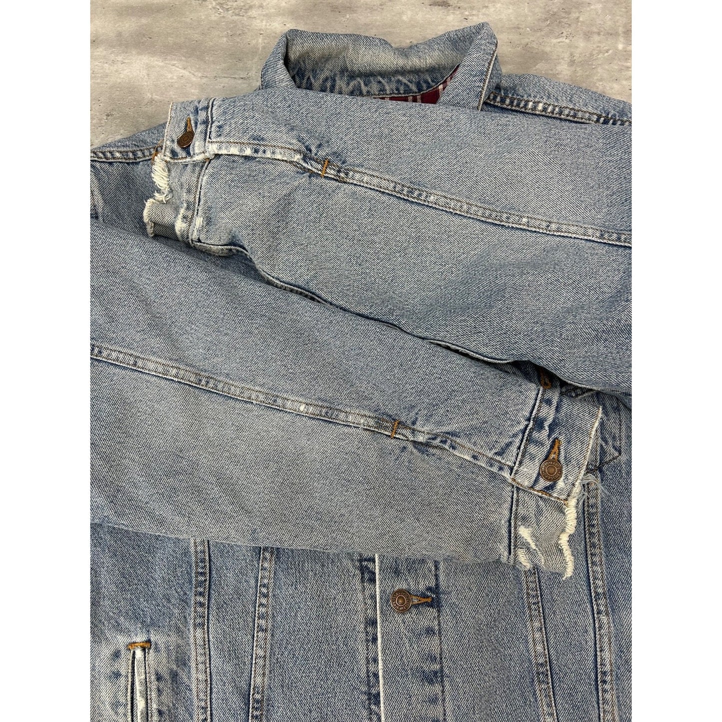 VTG 90s Levis Plaid Lined Red Tab Light Wash Denim Type 3 Trucker Jacket Size XL