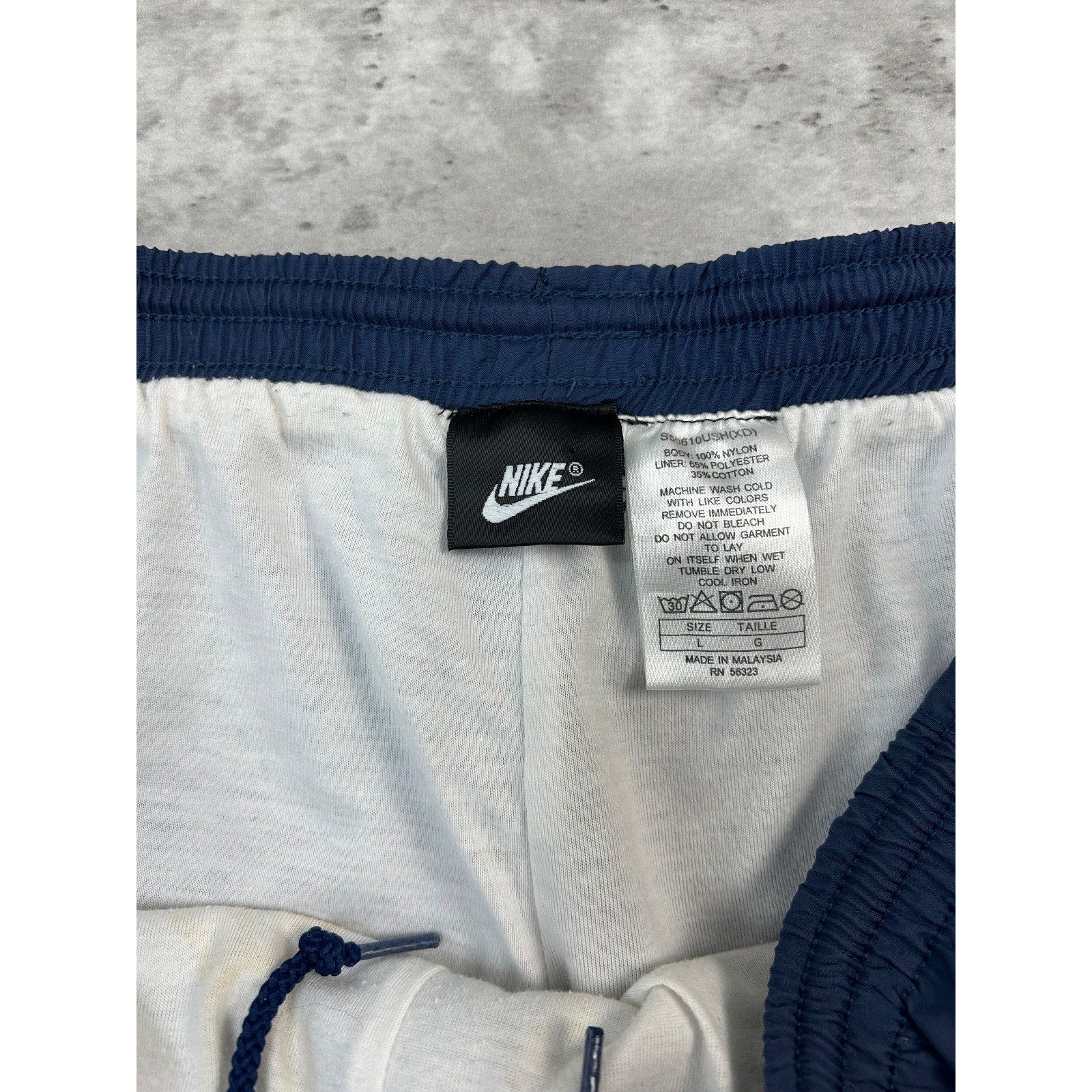 Vintage 2000s Nike Tonal Embroidered Logo Nylon Track Pants Size Large