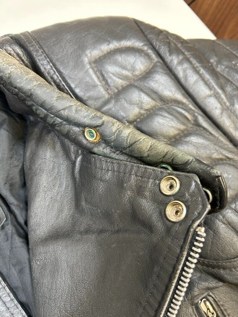 Vintage 80s/90s UK Full Zip Padded Leather Jacket Size 46 Large