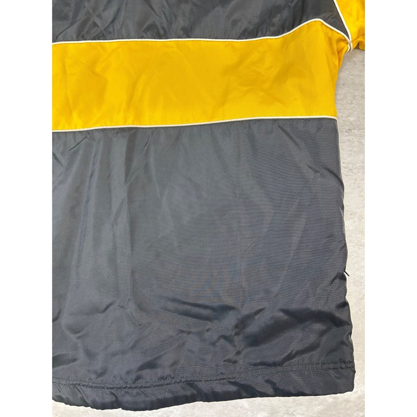 Vintage Iowa Hawkeyes NCAA Embroidered Logo Reversible Jacket Size Large