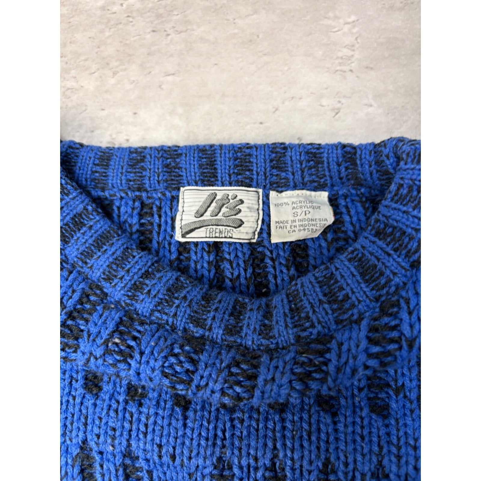 Vintage 90s Abstract Striped Pullover Ribbed Knit Sweater Size Small