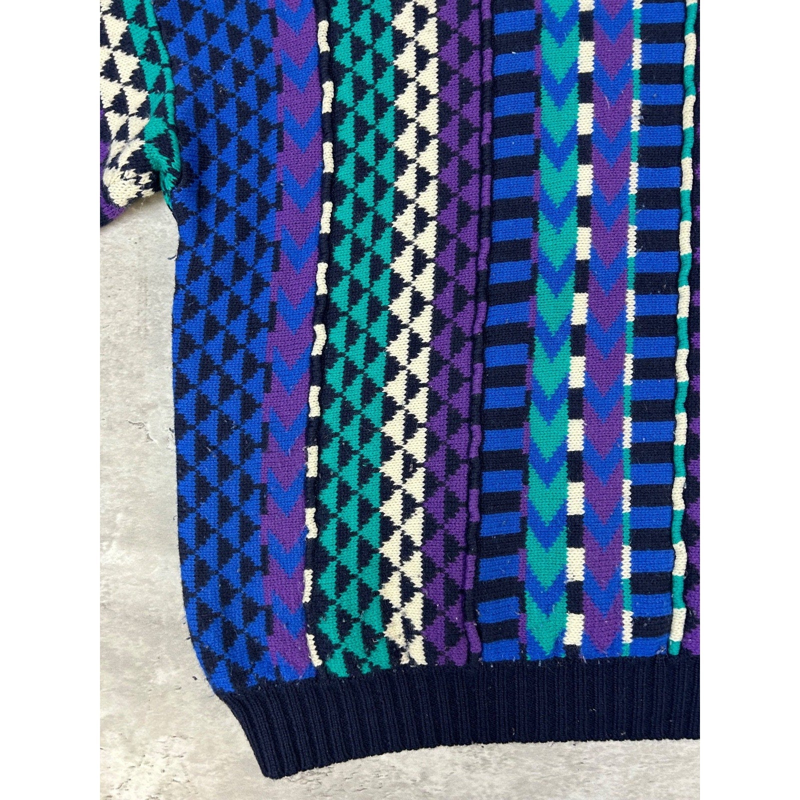 Vintage 90s Geometric Striped Print Pullover Knit Sweater Size XL