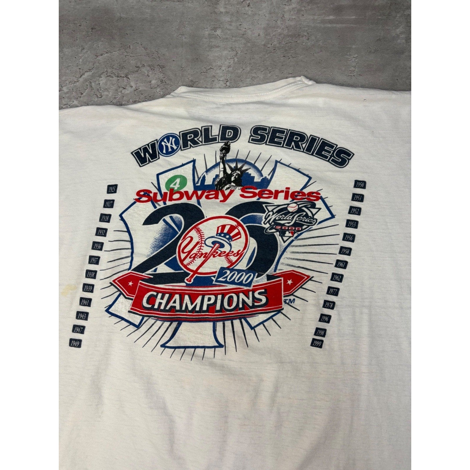 Vintage 2000 Yankees Vs Mets MLB Subway Series Baseball T-Shirt Size XL