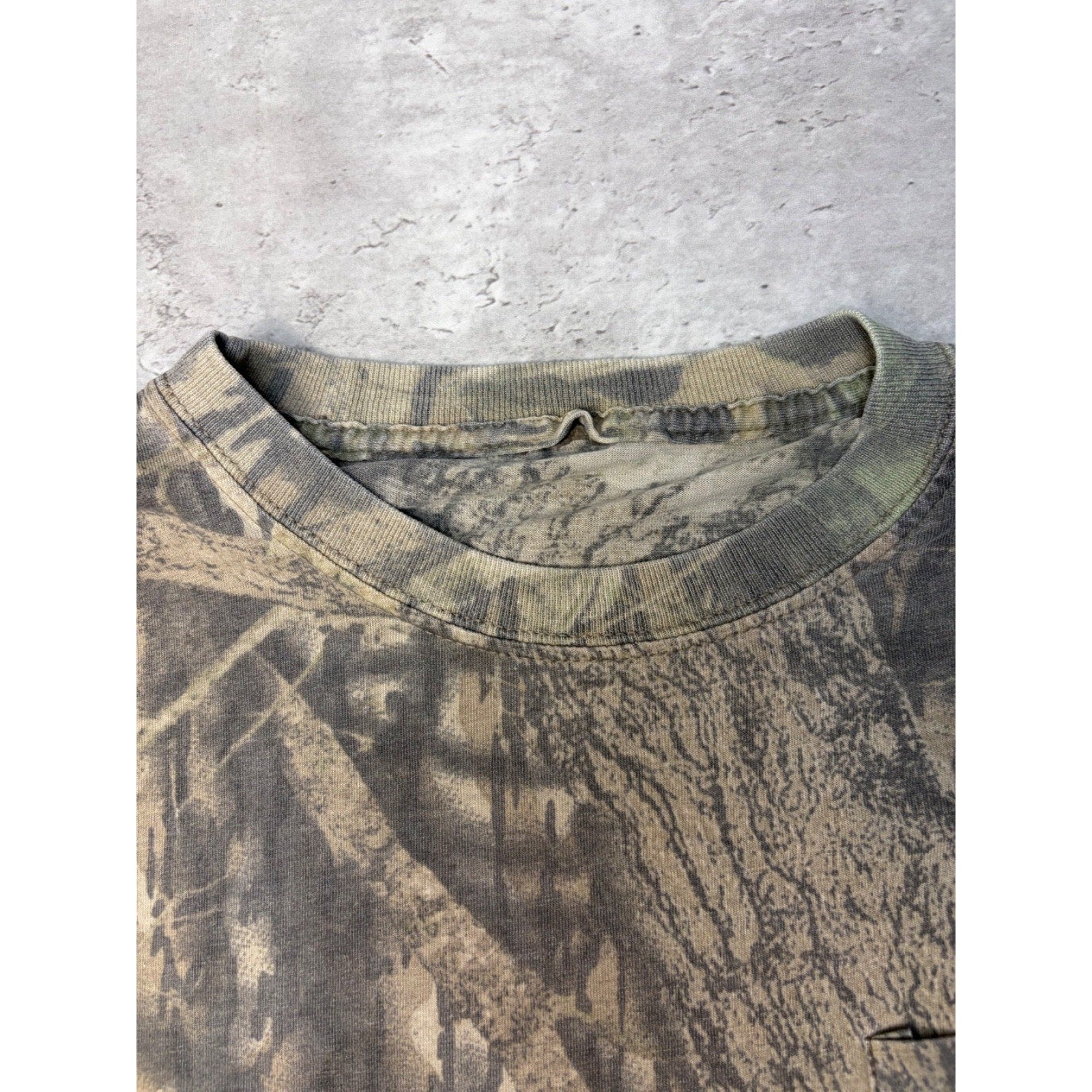 Vintage Mossy Oak Break Up Camo Hunting T-Shirt Size XL