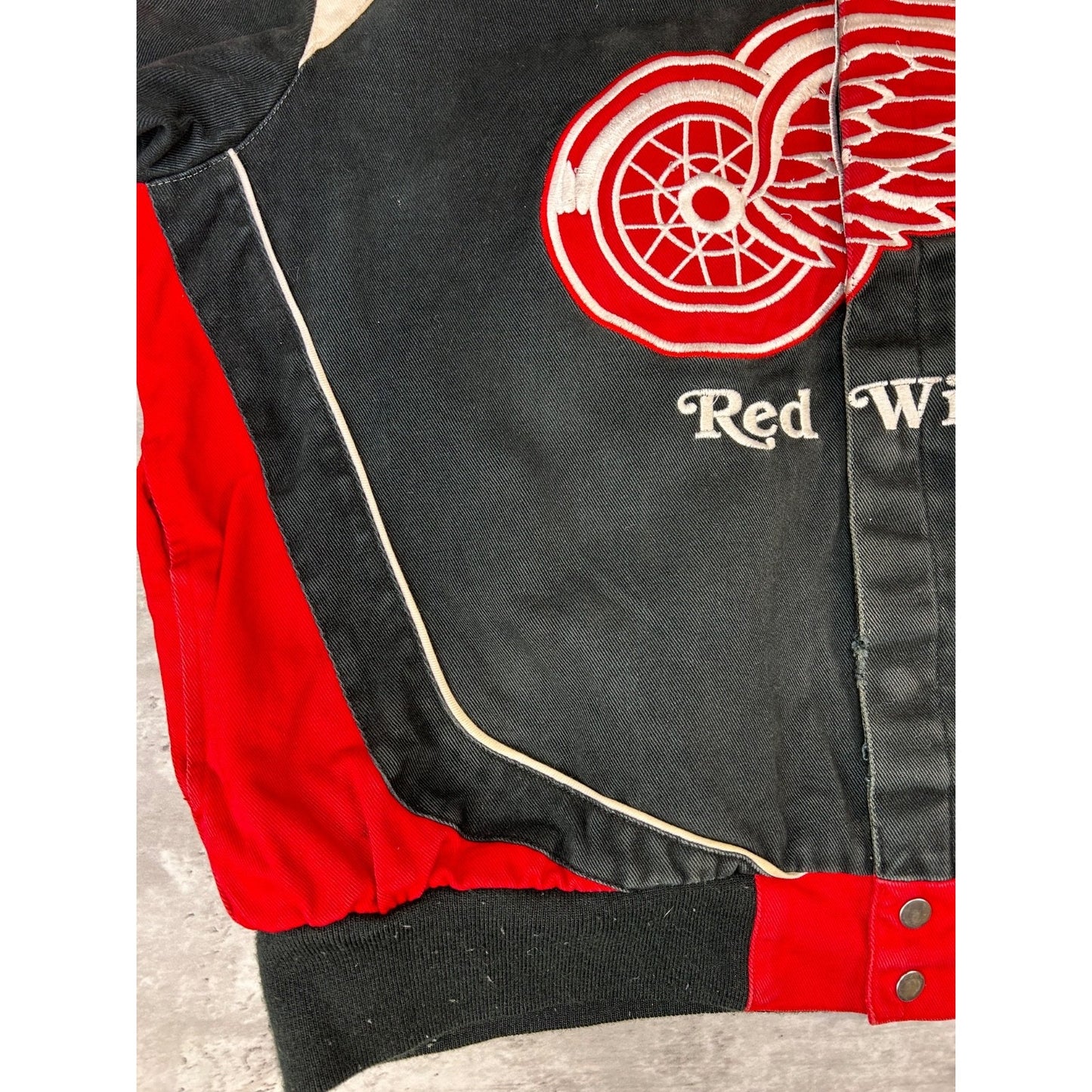 Vintage Detroit Red Wings NHL Embroidered Patched Bomber Jacket Size XL