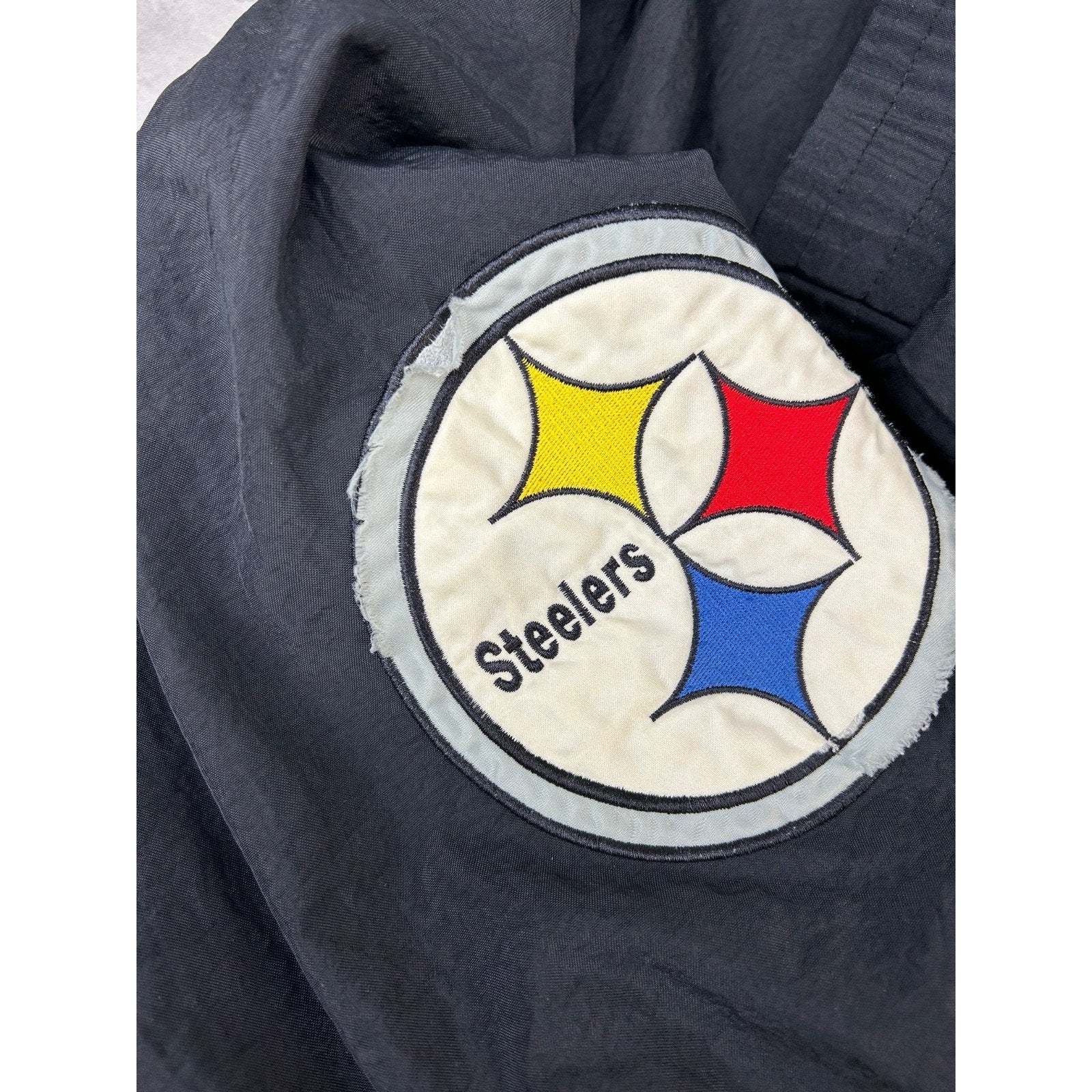 Vintage 90s Pittsbrugh Steelers NFL Embroidered Insulated Jacket Size XL