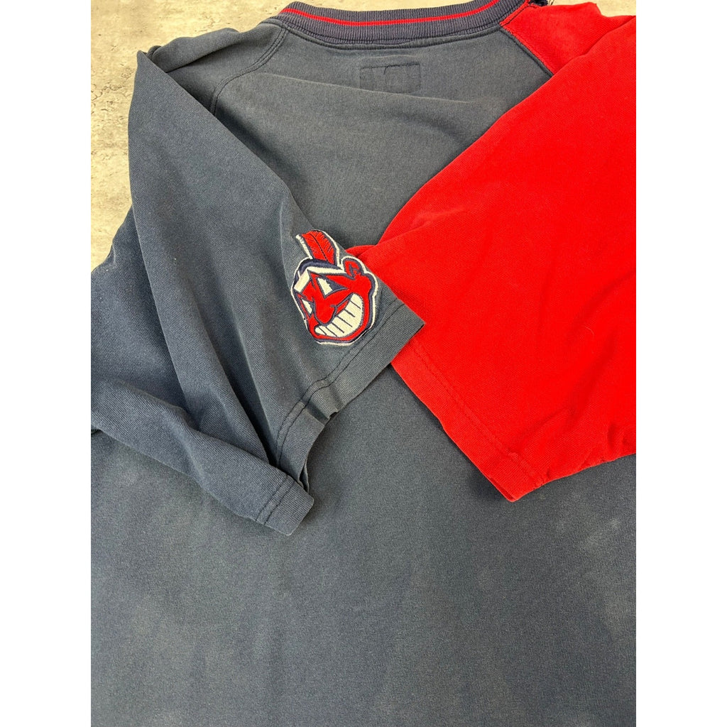 Vintage Cleveland Indians MLB Embroidered Spellout Baseball Jersey Size Large