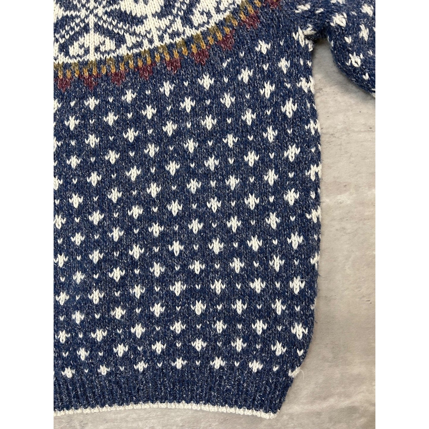 Vintage 80s/90s Abstract Striped Knit Grandma Sweater Size Medium