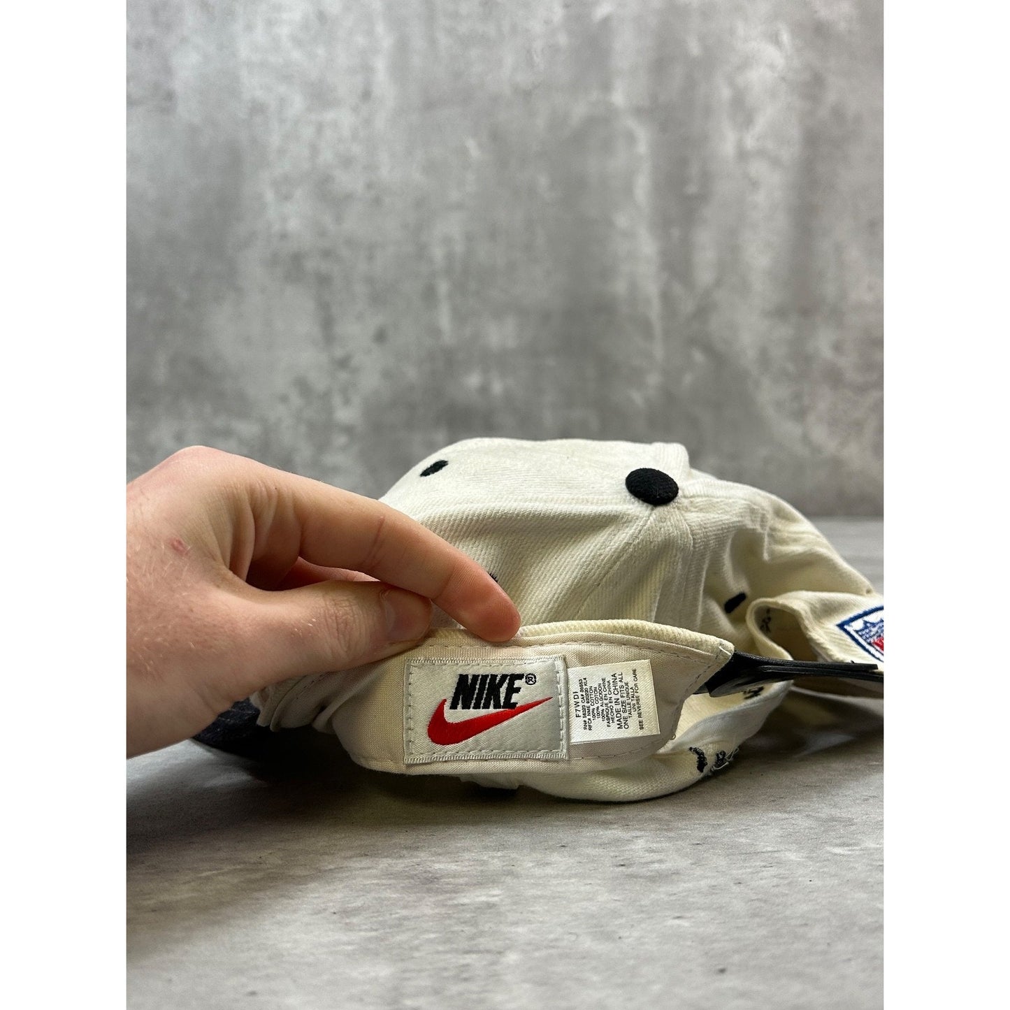 Vintage 90s Jacksonville Jaguars NFL Embroidered Logo Nike Snapback Hat OSFA