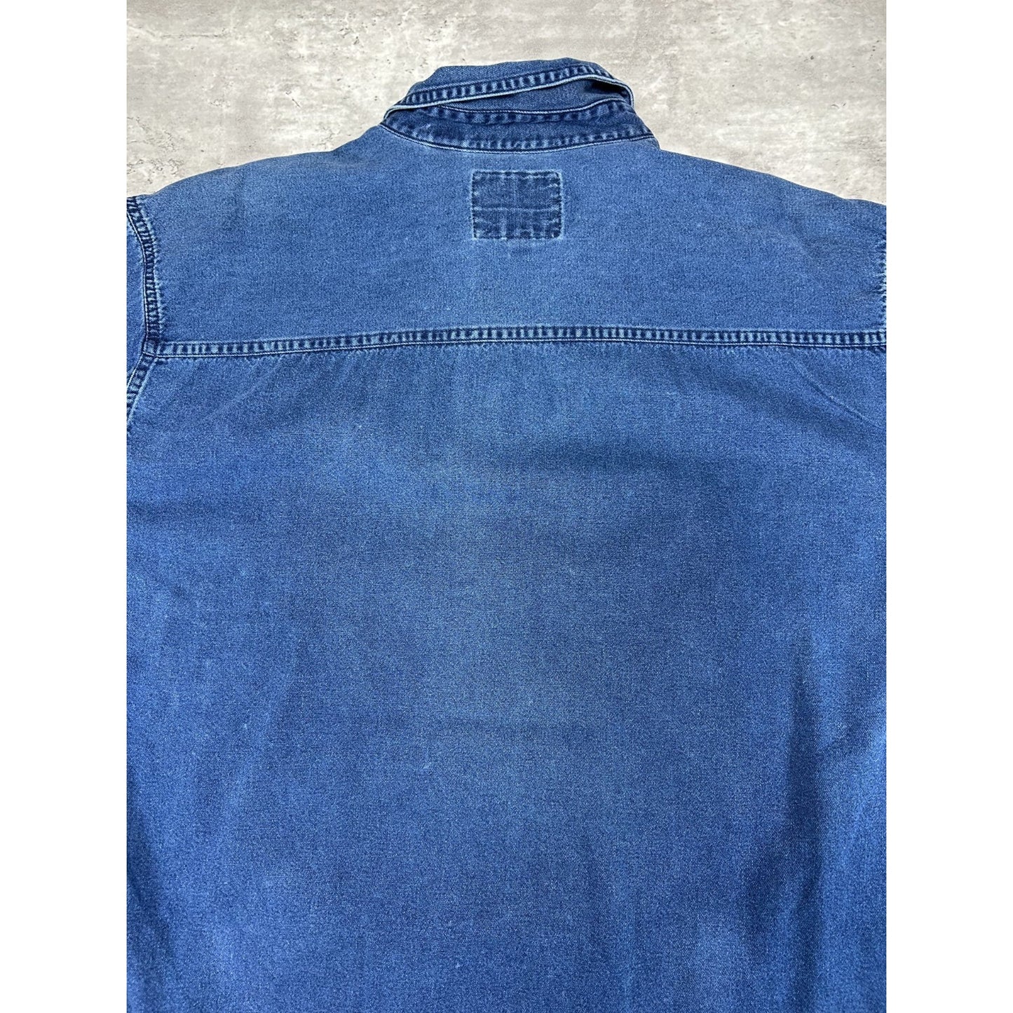 Vintage Levis Red Tab Dark Wash Denim Long Sleeve Button Up Shirt Size XL