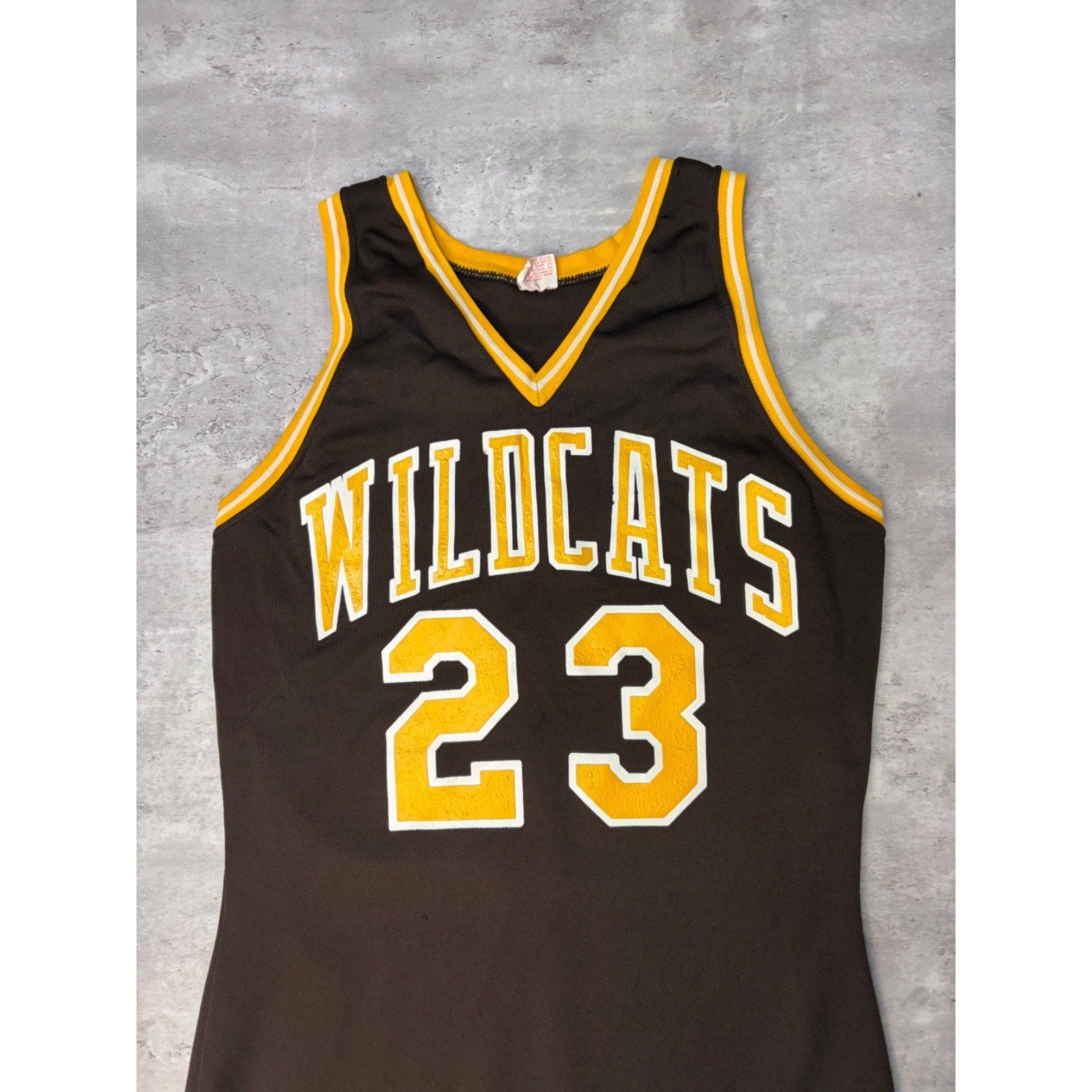 Vintage 80s/90s Wildcats #23 Collegiate Basketball Jersey Size Medium