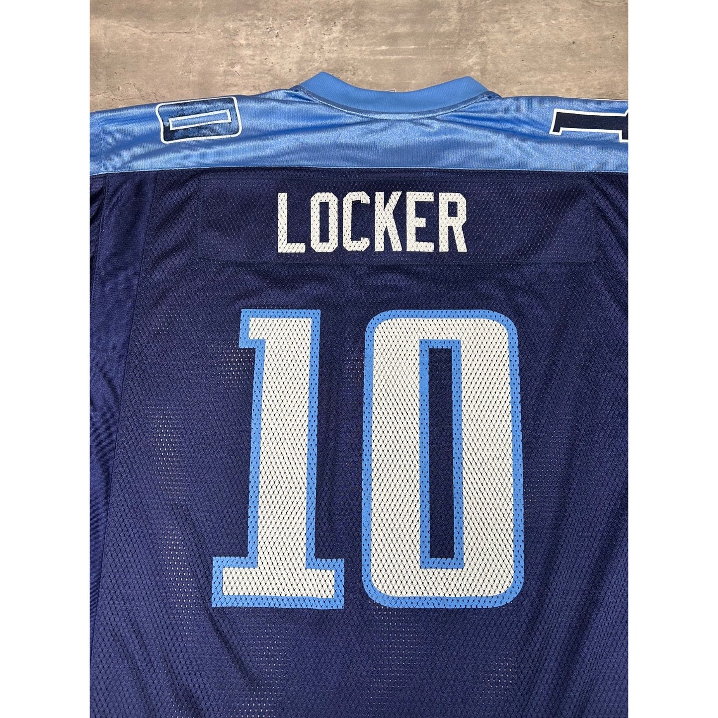 Vintage Jake Locker #10 Tennessee Titans NFL Reebok Football Jersey Size Large