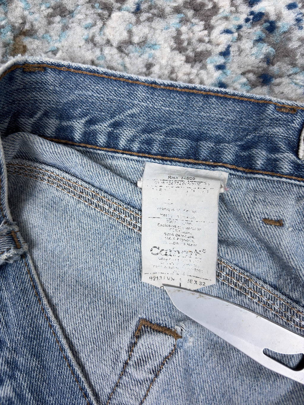 Vintage Carhartt Medium Wash Denim Workwear Pants Size 37