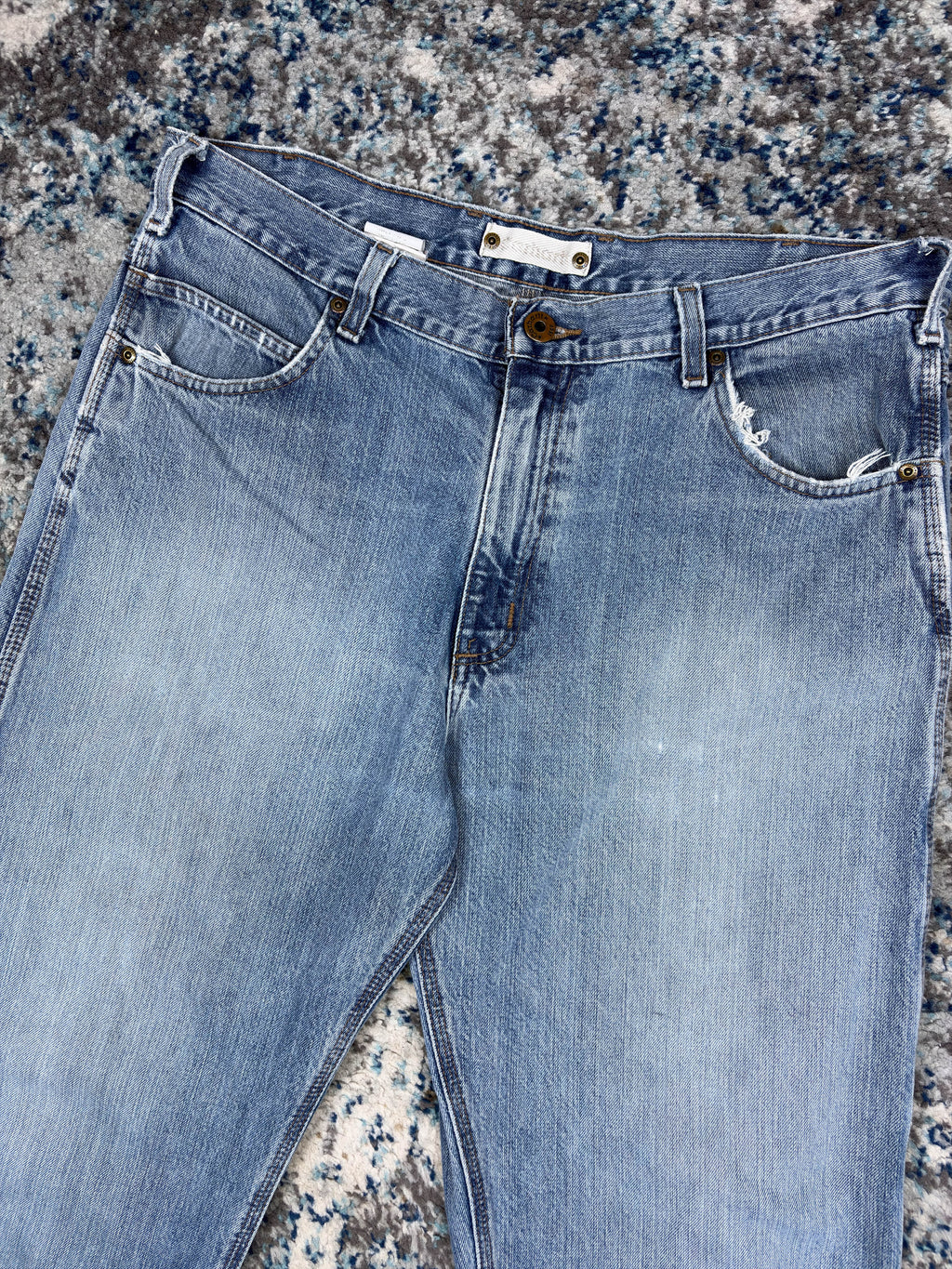 Vintage Carhartt Medium Wash Denim Workwear Pants Size 37