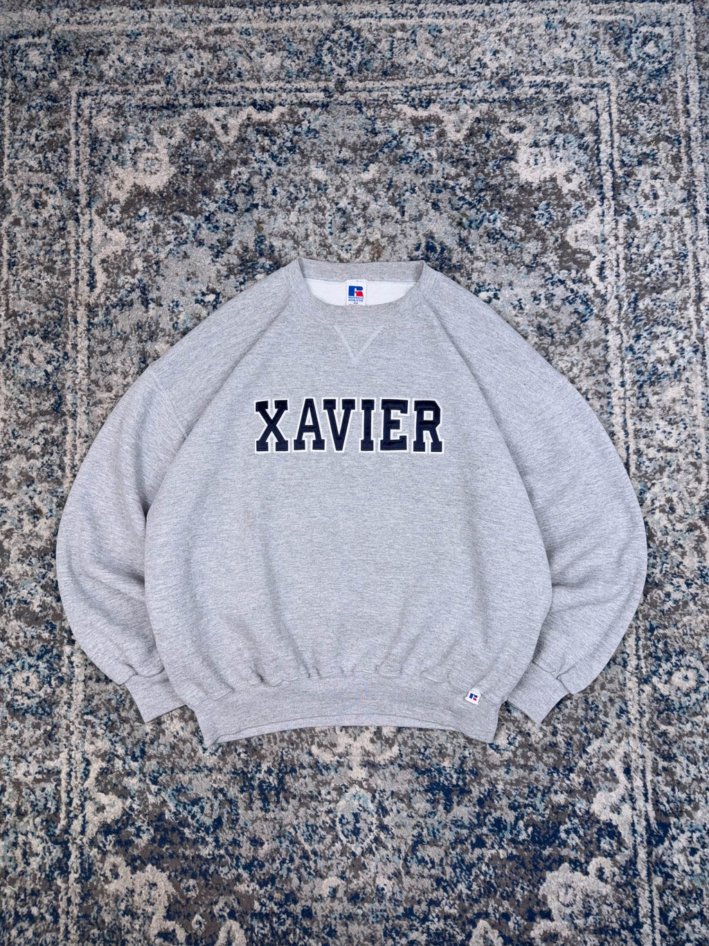 Vintage 90s Xavier University NCAA Embroidered Spellout Sweatshirt Size 2XL